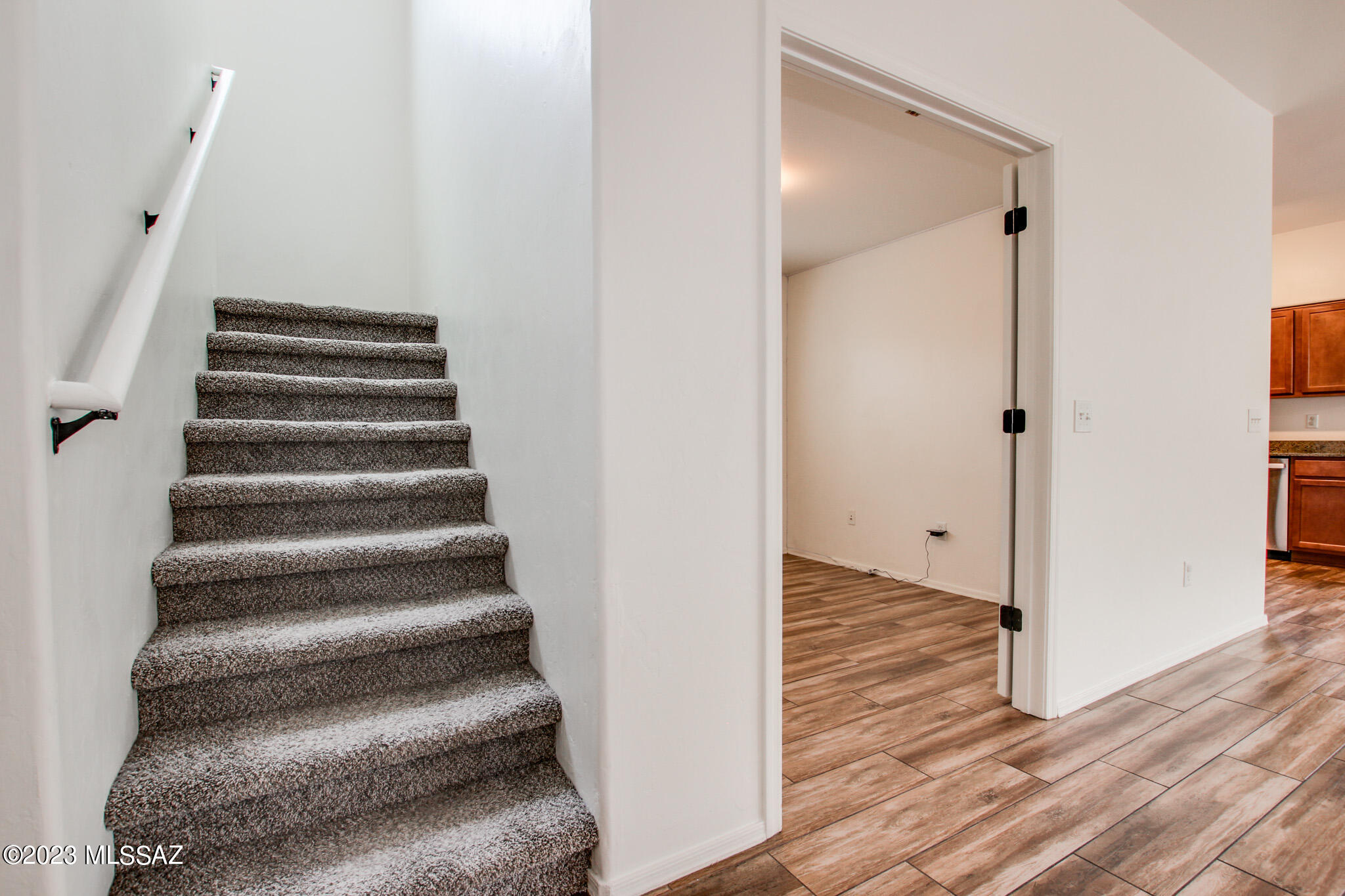 442 E Placita Cordel