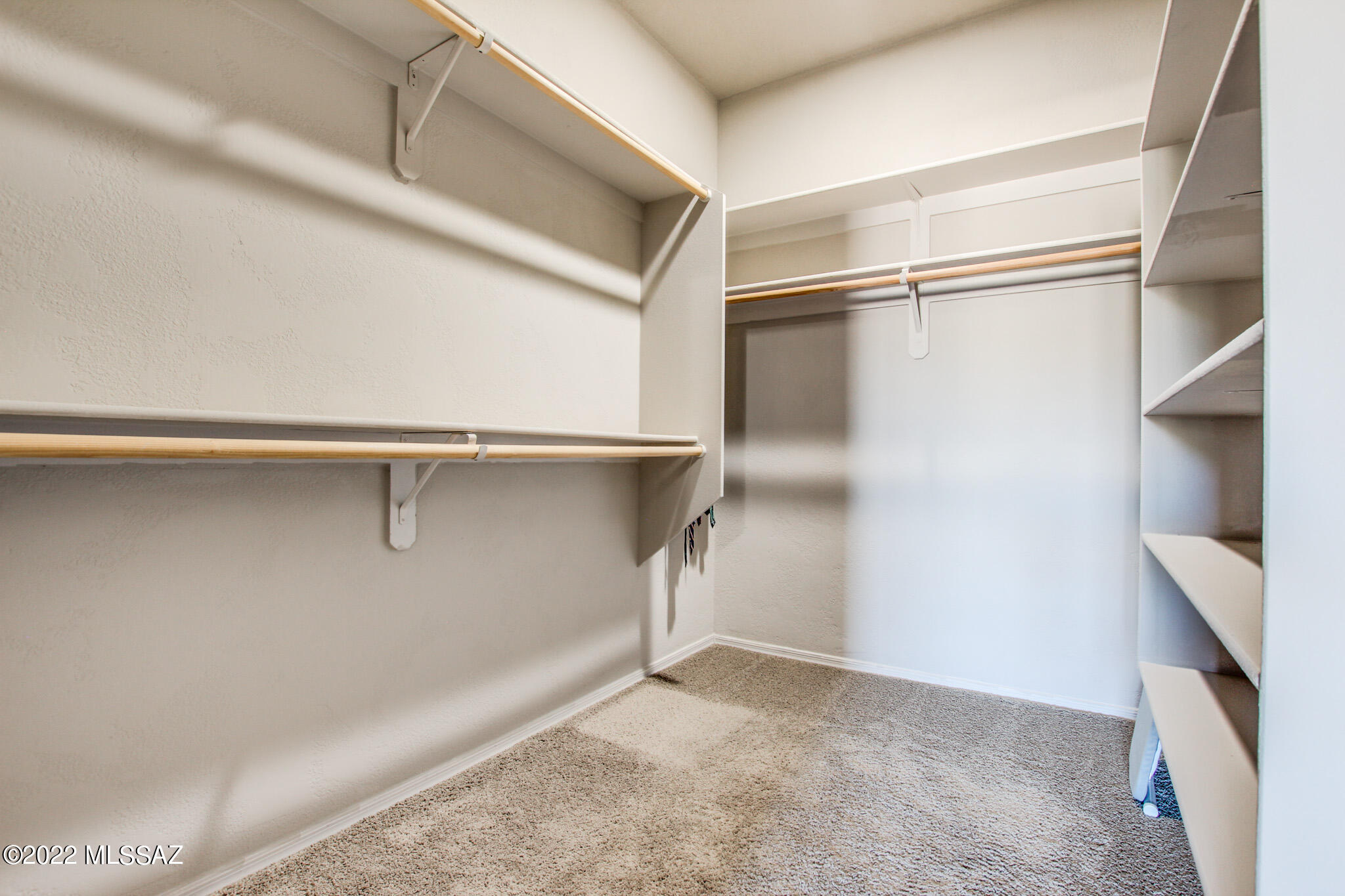 2550 E River Road Unit: 4202