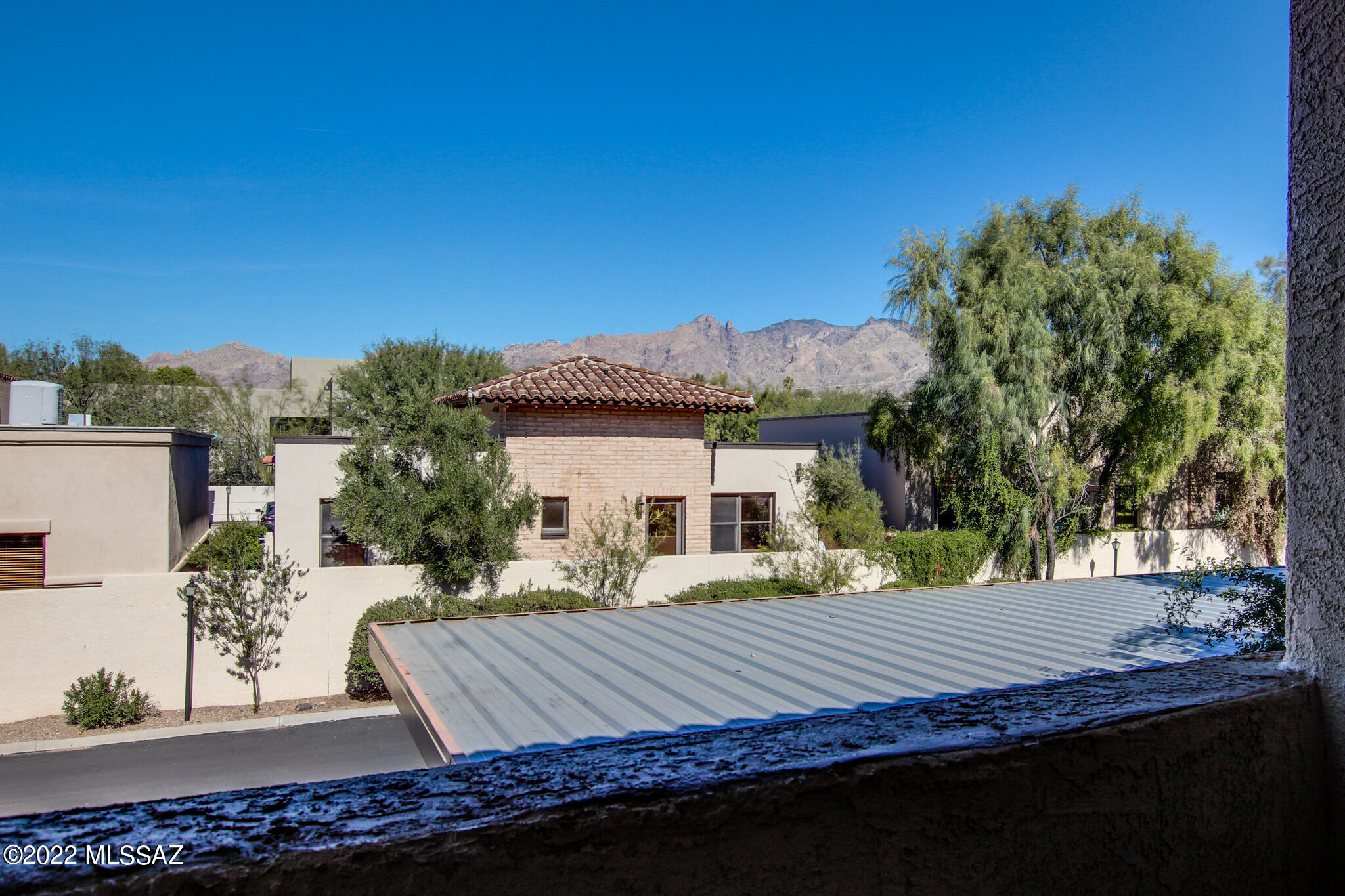 2550 E River Road Unit: 4202