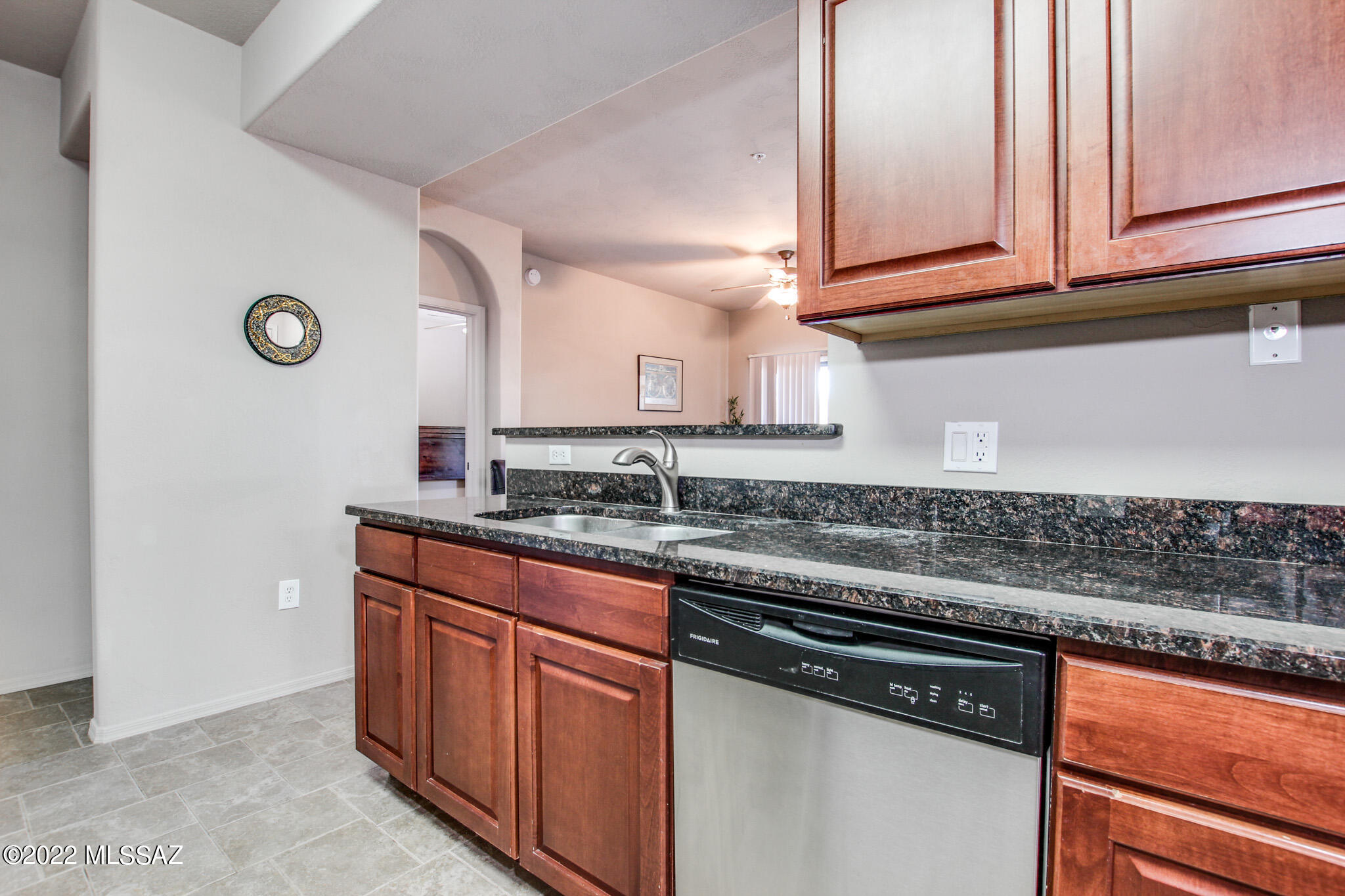 2550 E River Road Unit: 4202