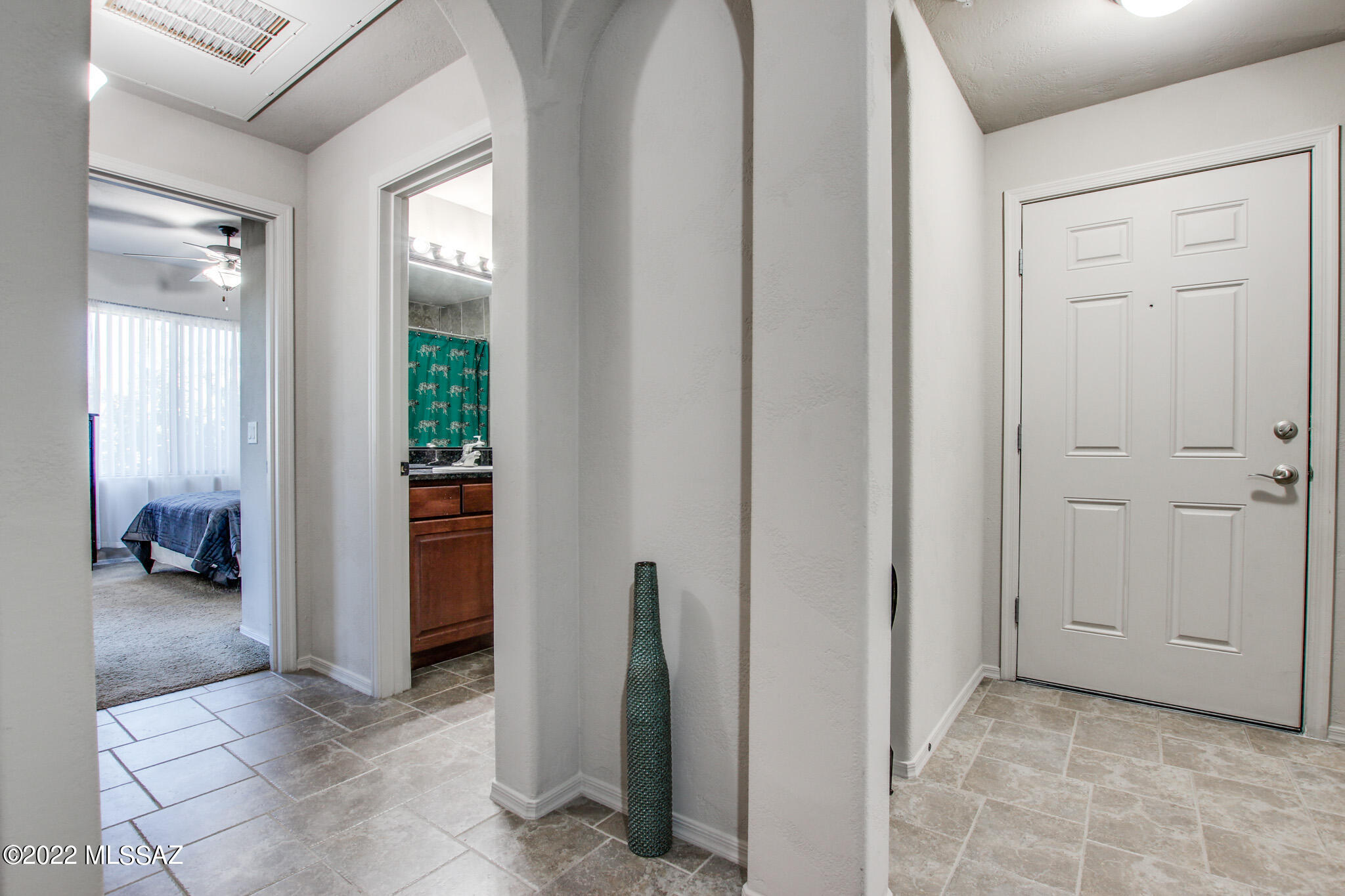 2550 E River Road Unit: 4202
