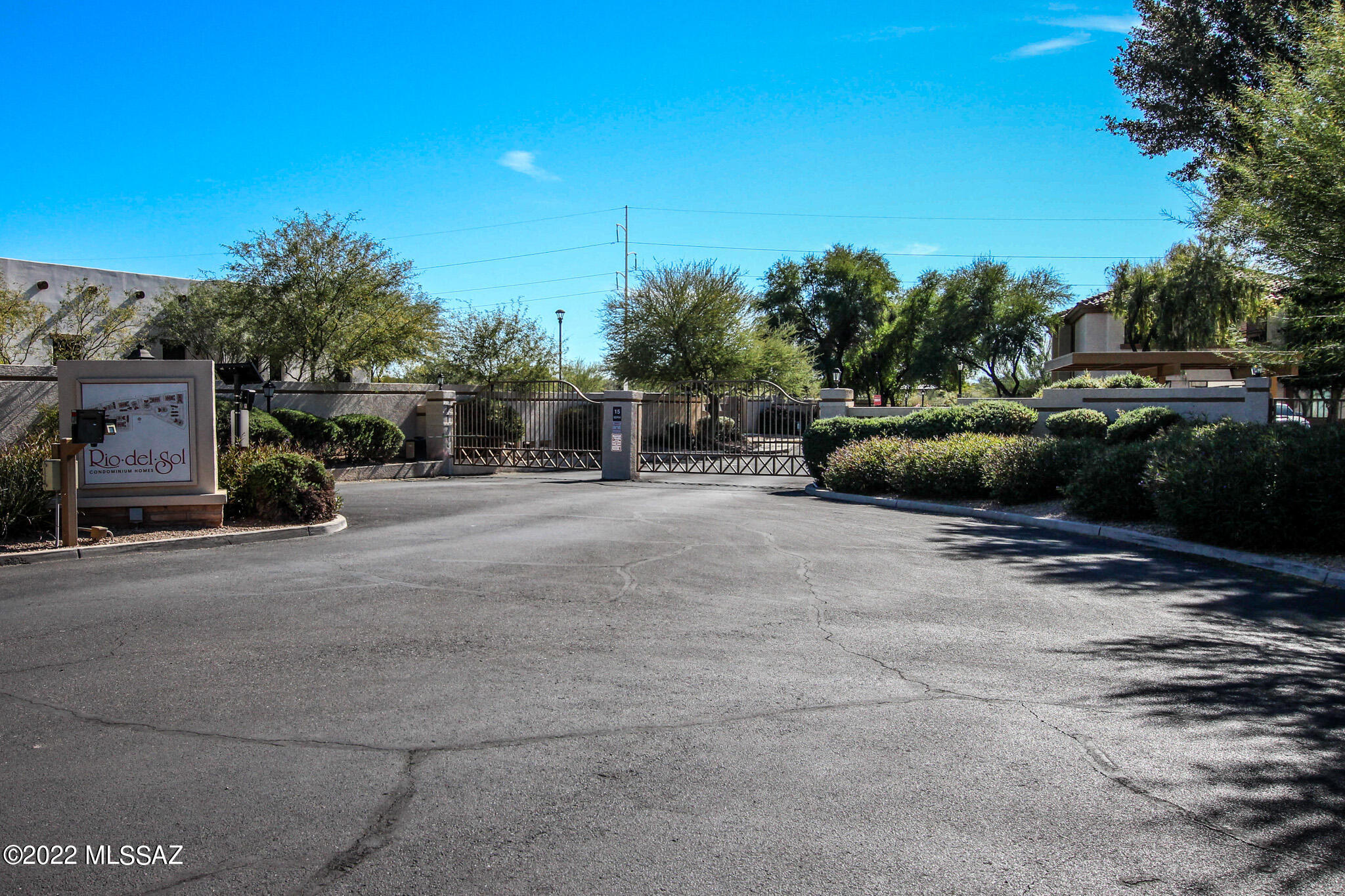 2550 E River Road Unit: 4202