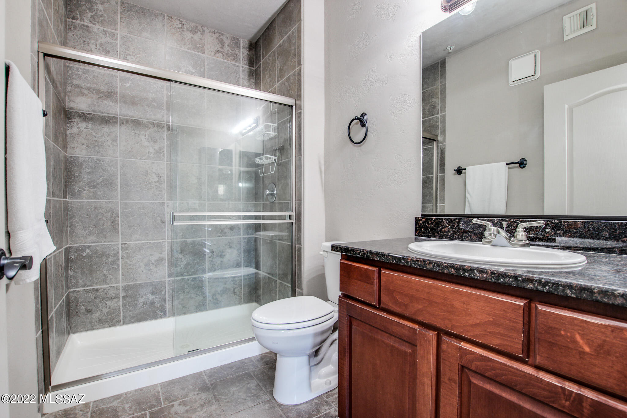 2550 E River Road Unit: 4202