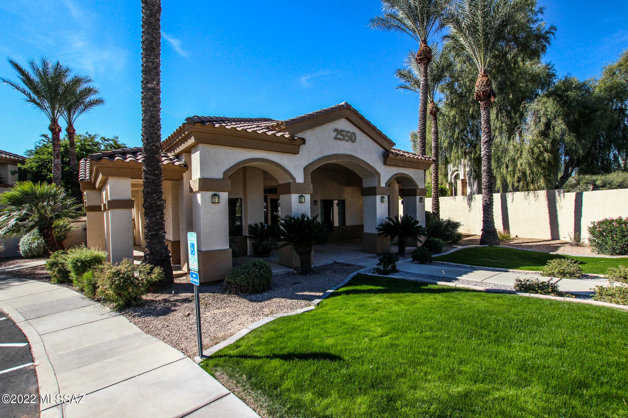 2550 E River Road Unit: 4202
