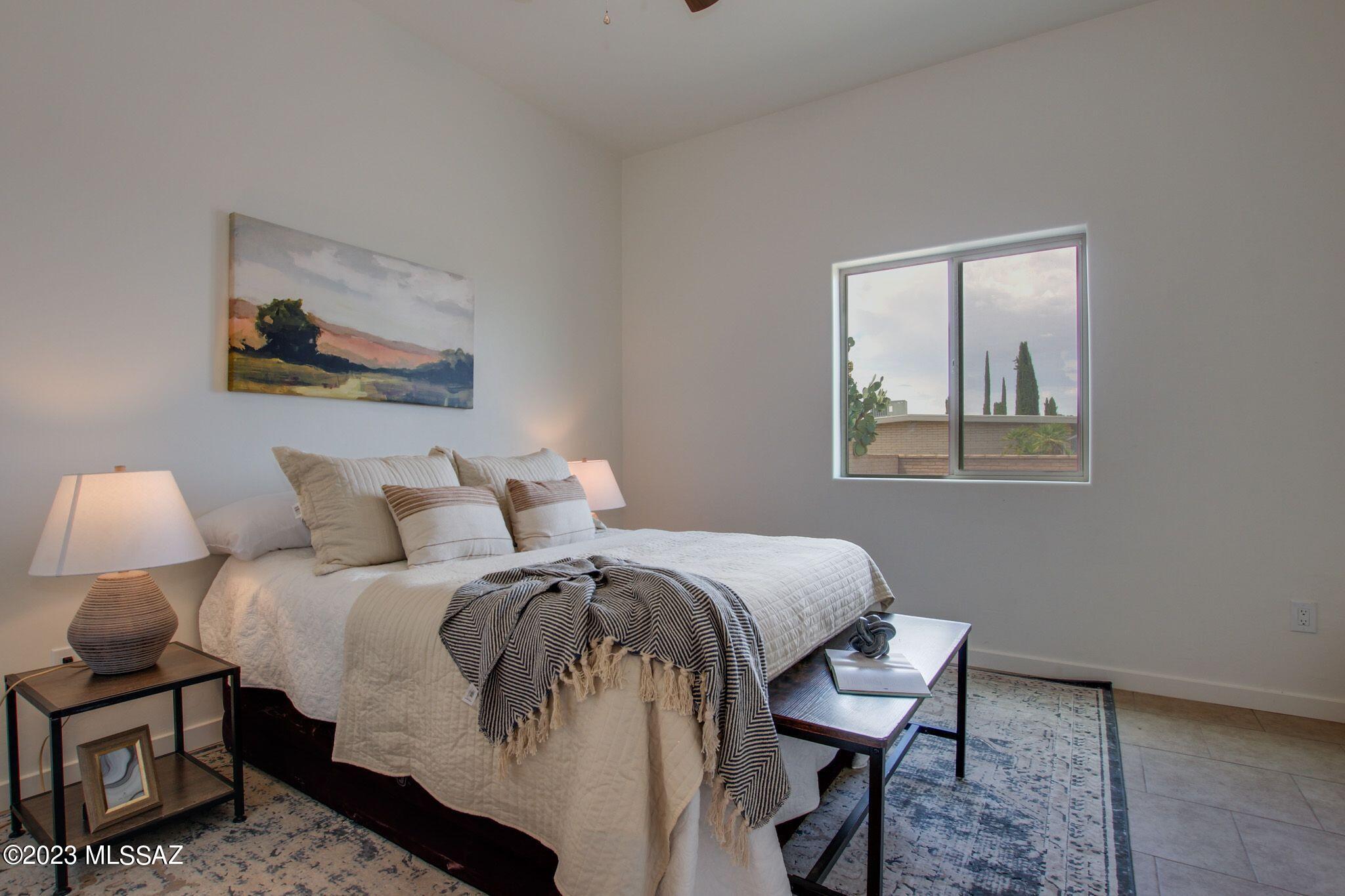 1379 N Rio-Santa Cruz