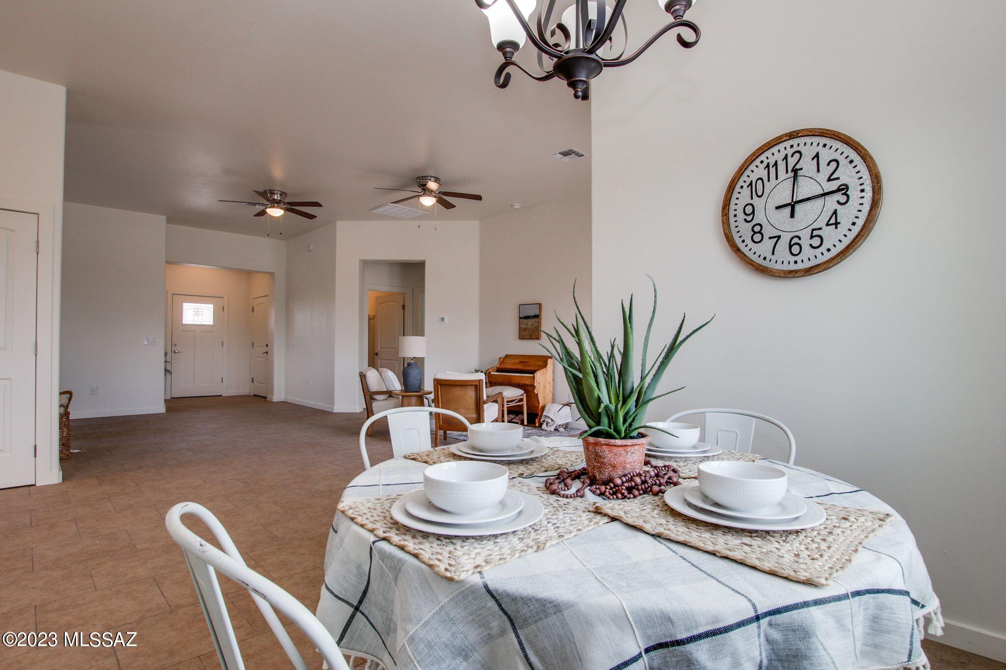 1379 N Rio-Santa Cruz