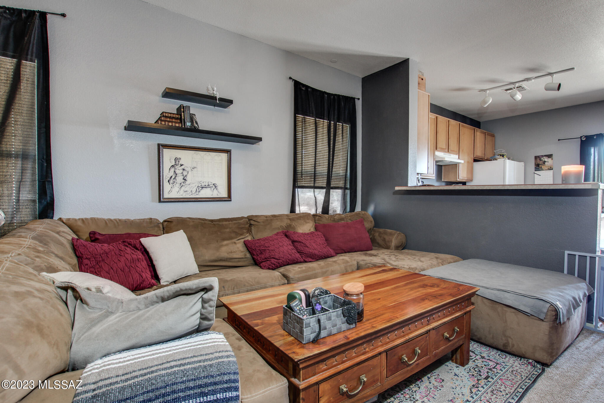8440 N Placita De Los Laureles