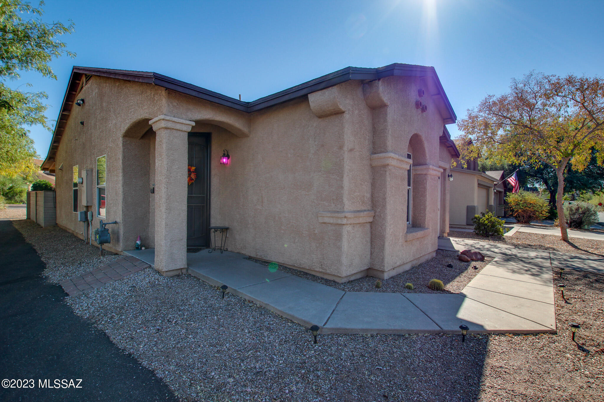8440 N Placita De Los Laureles