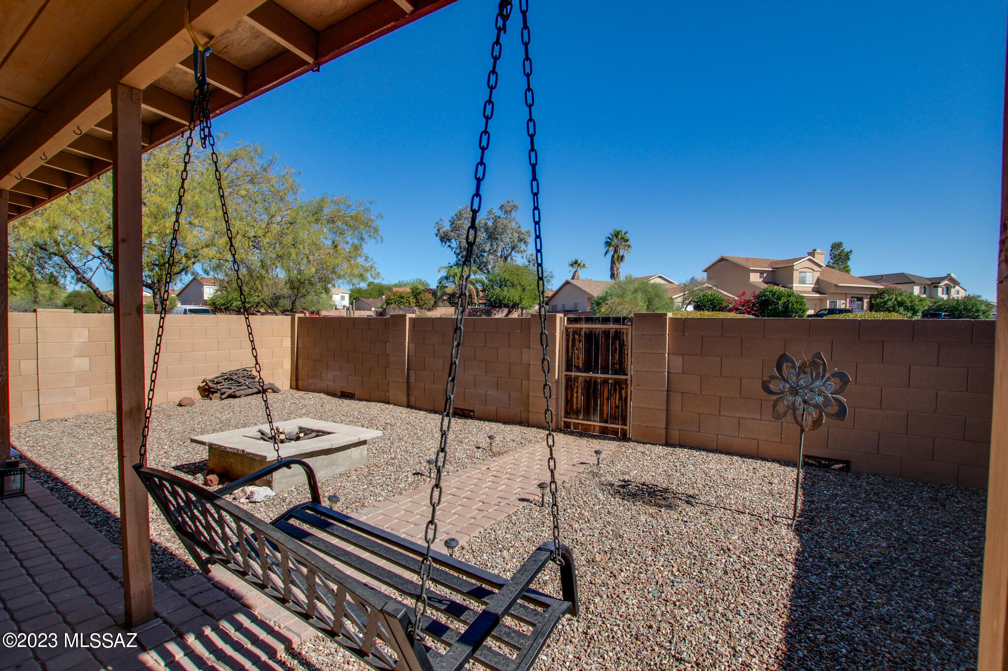 8440 N Placita De Los Laureles
