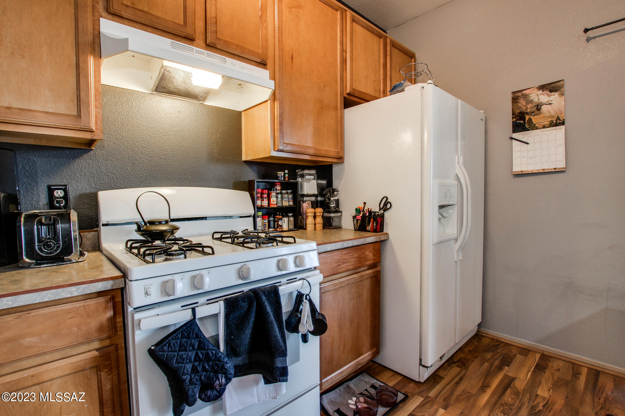 8440 N Placita De Los Laureles