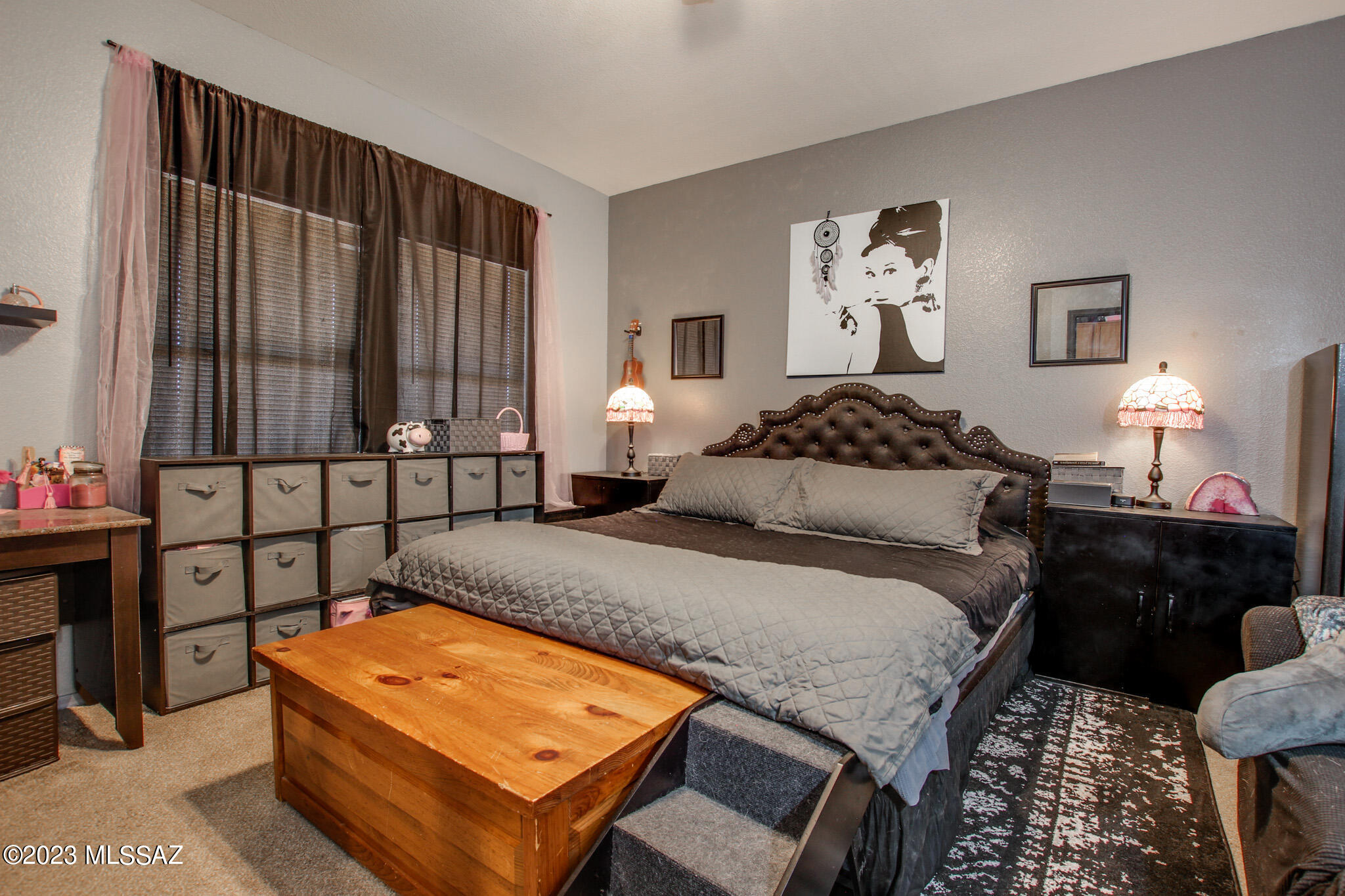 8440 N Placita De Los Laureles