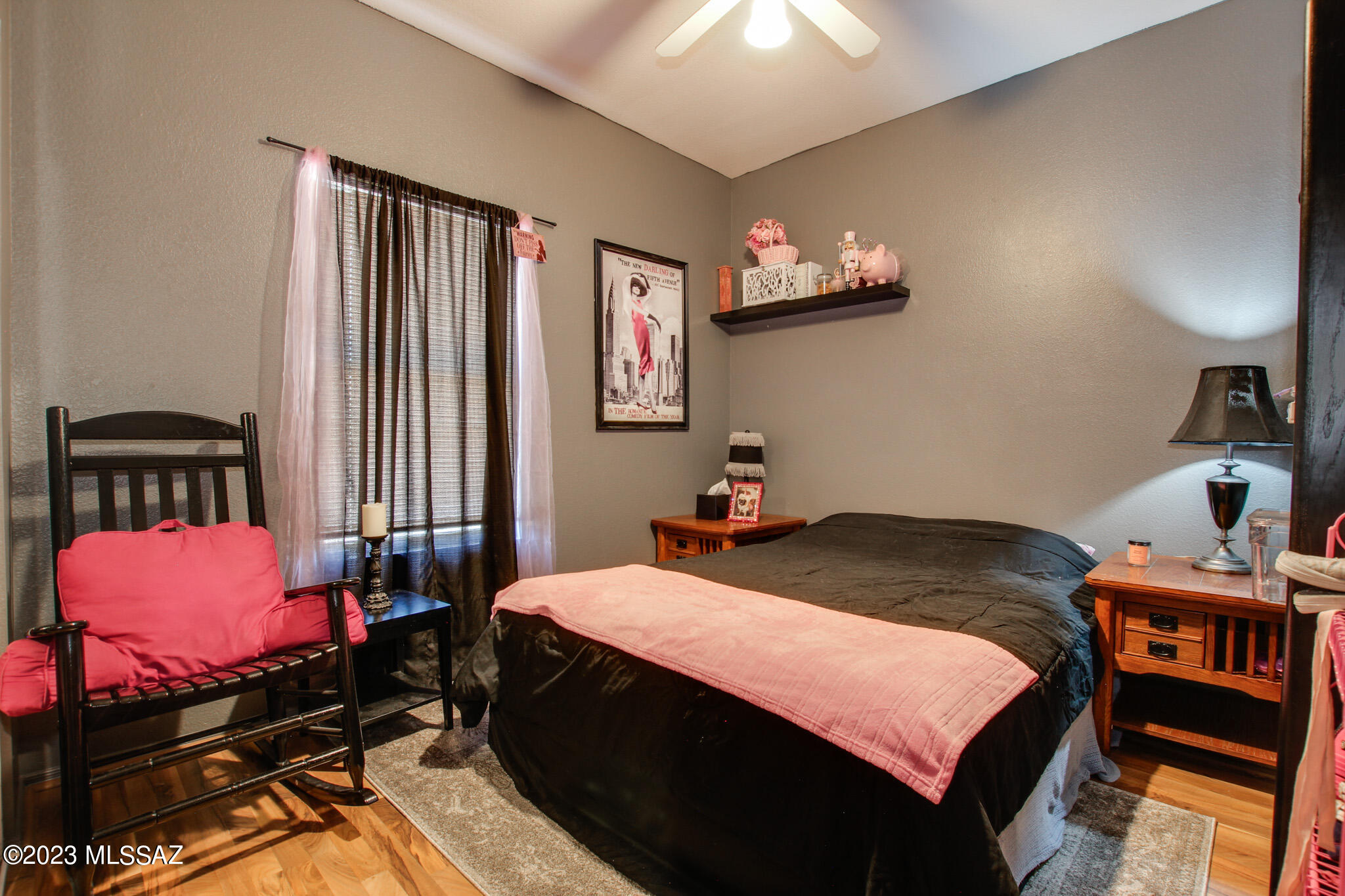 8440 N Placita De Los Laureles