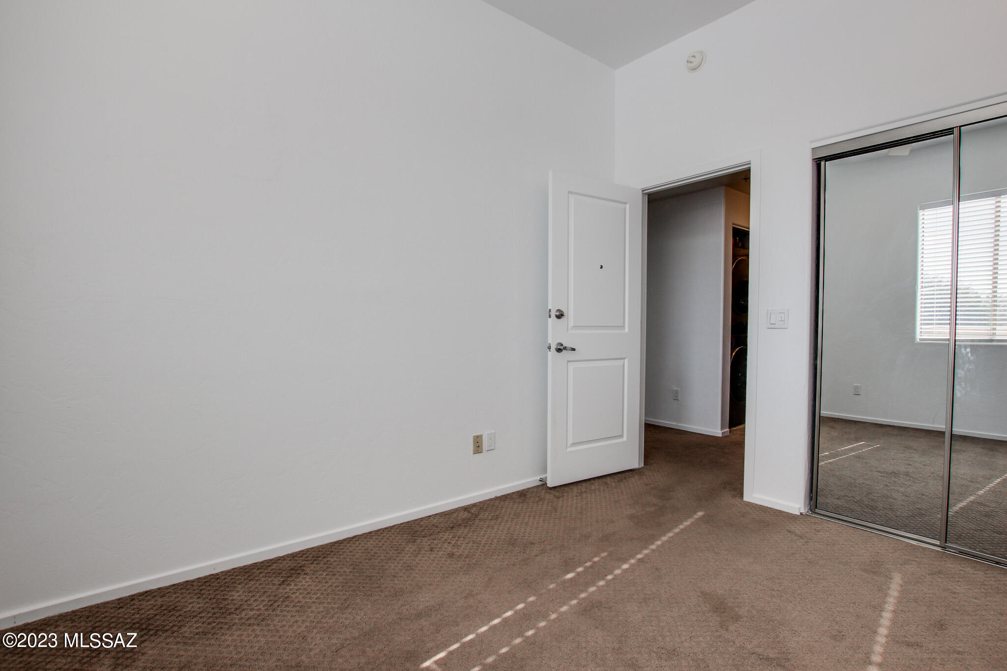 446 N Campbell Avenue Unit: 5102