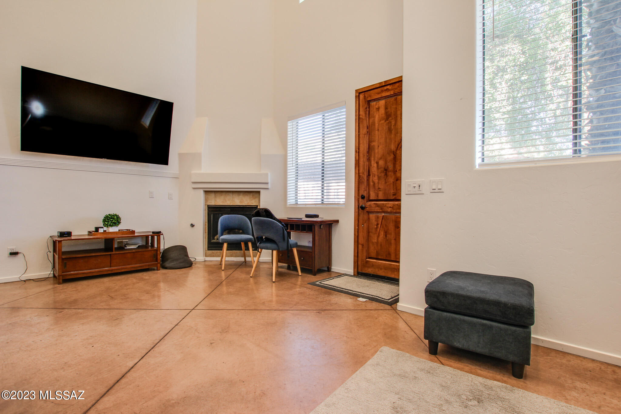 446 N Campbell Avenue Unit: 5102
