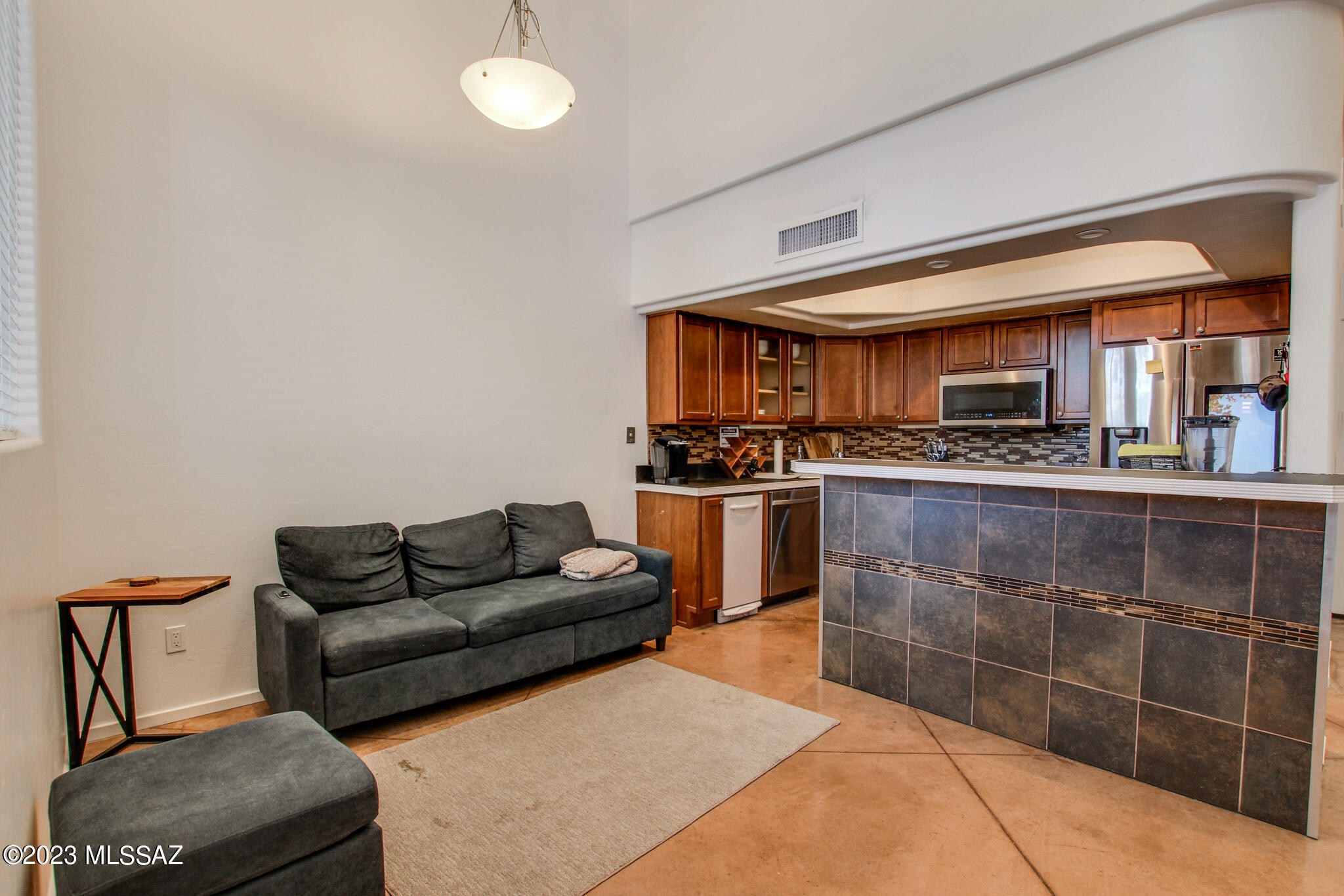 446 N Campbell Avenue Unit: 5102