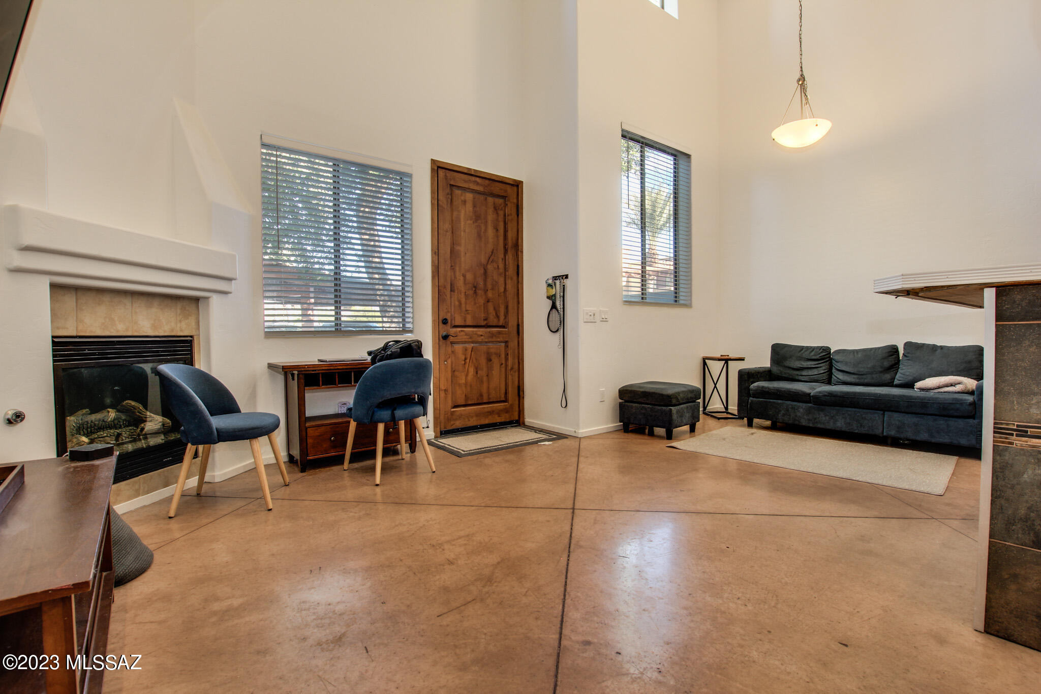 446 N Campbell Avenue Unit: 5102
