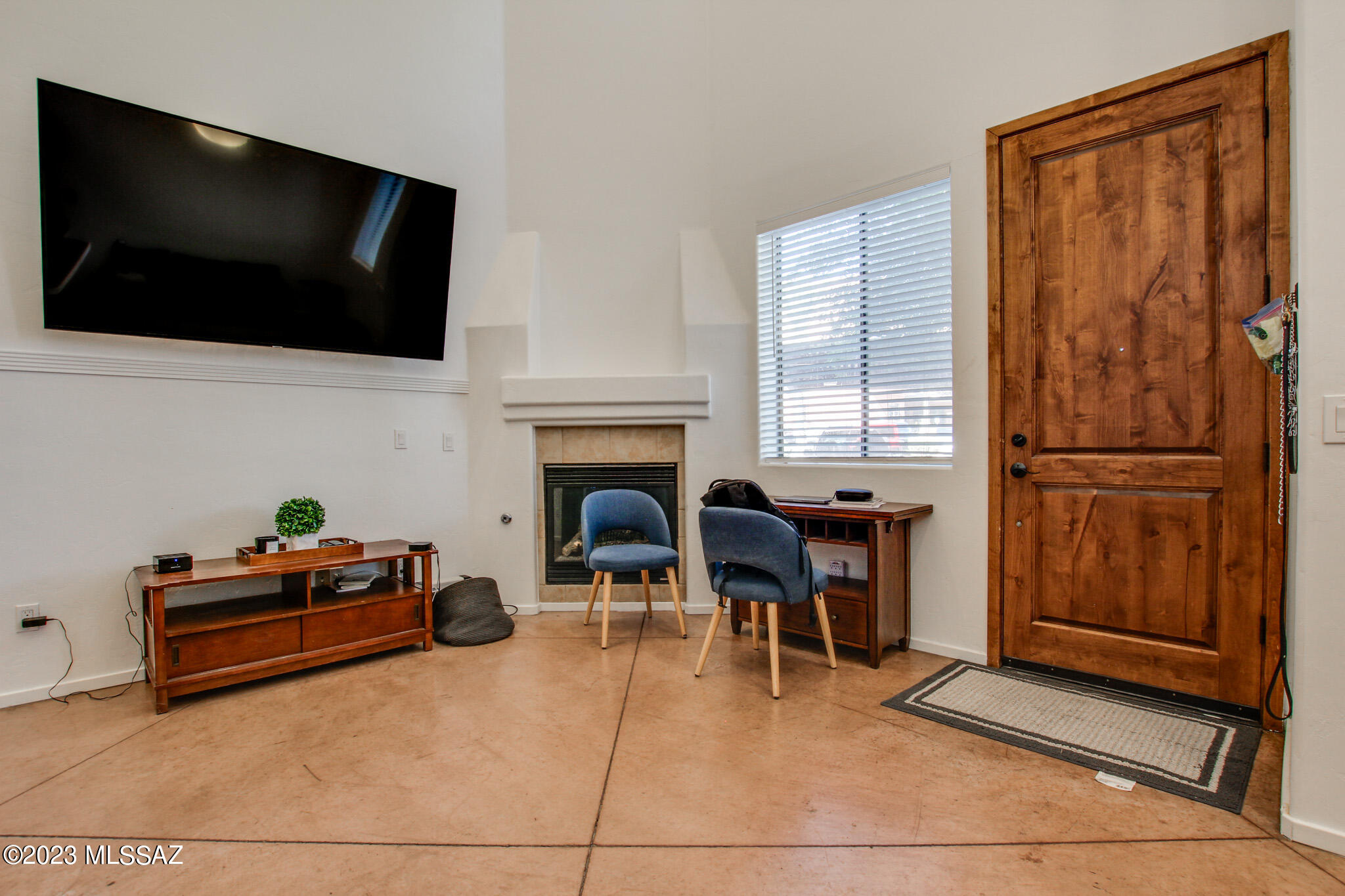 446 N Campbell Avenue Unit: 5102