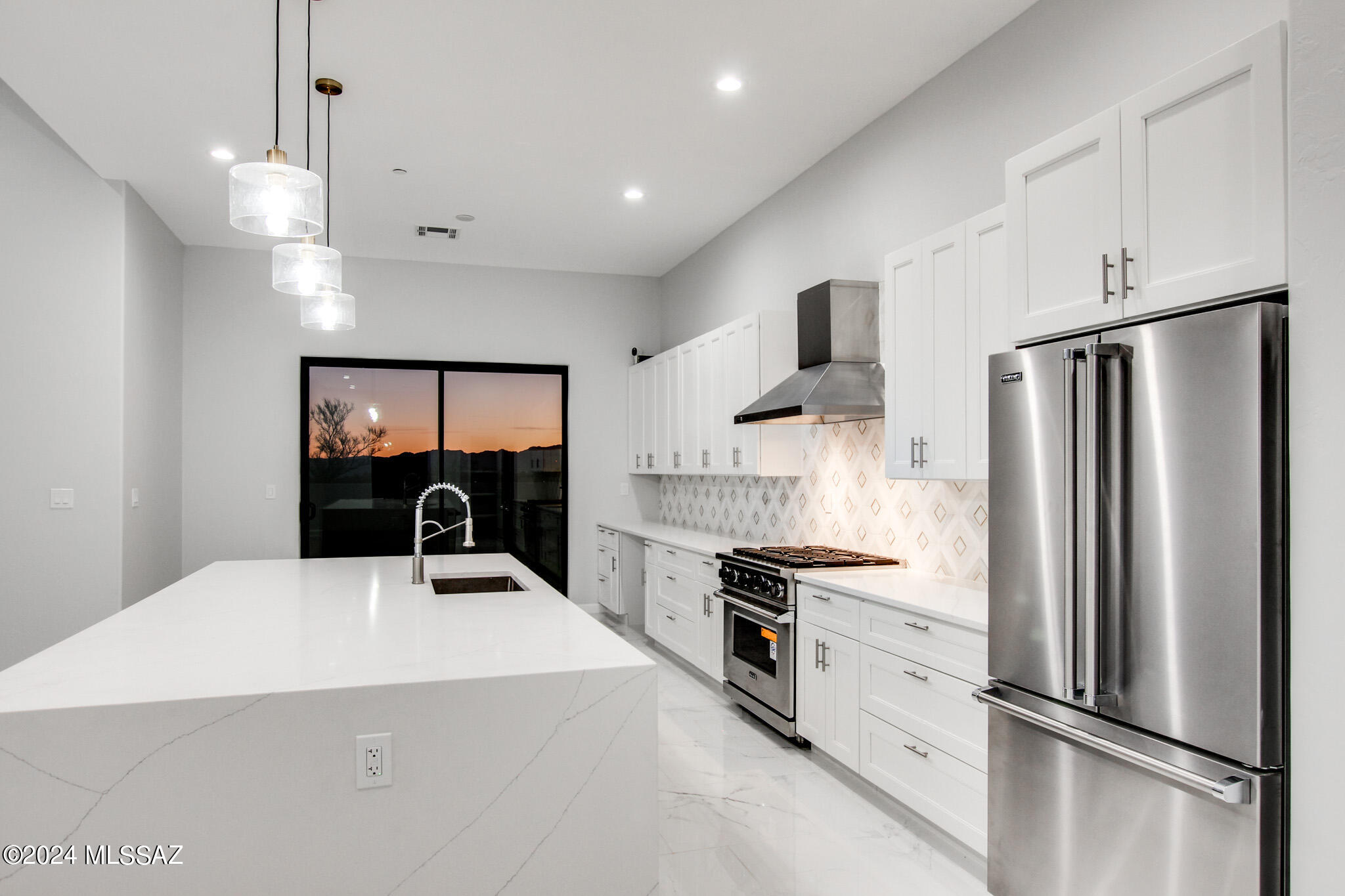2275 W Lambert Lane