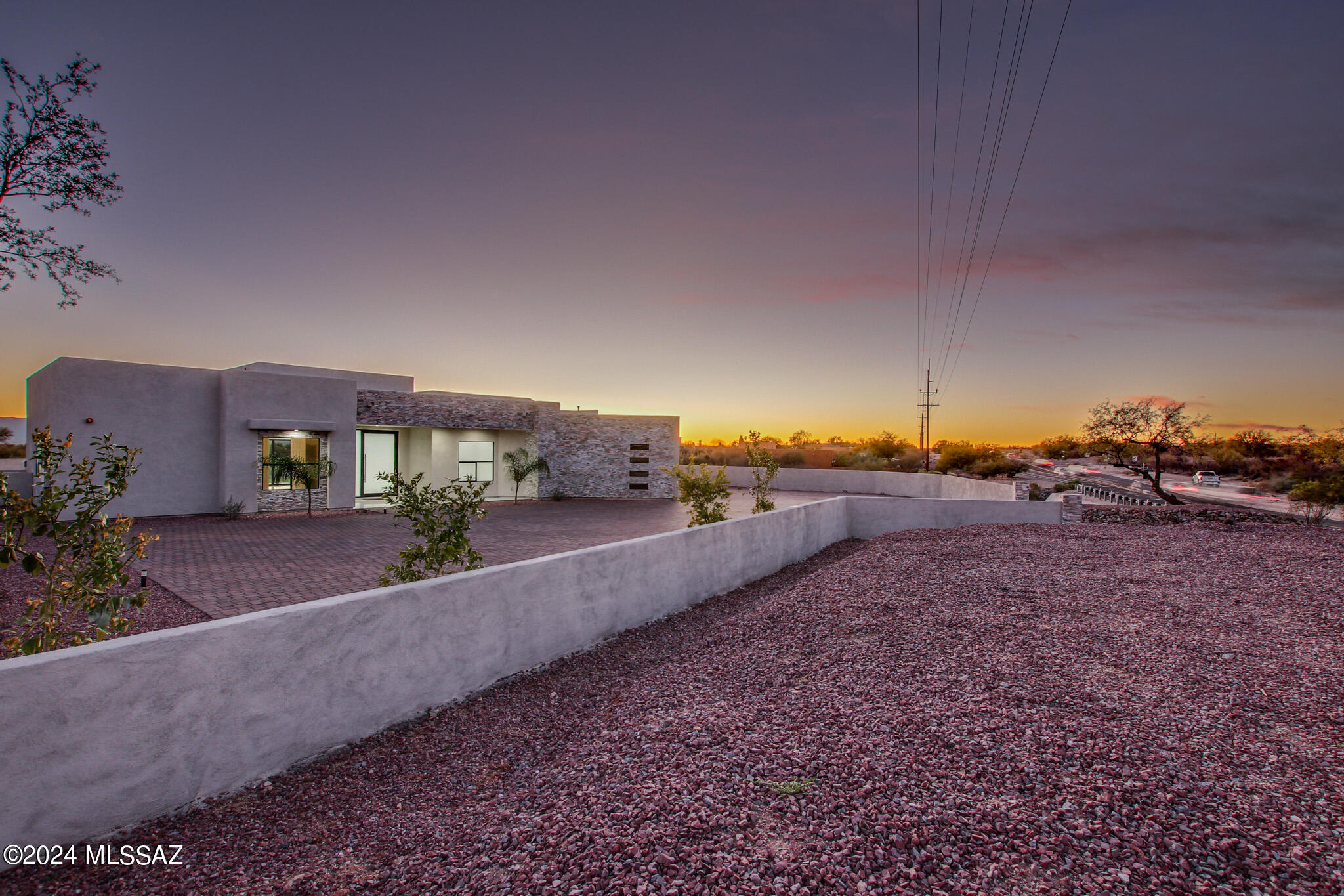 2275 W Lambert Lane