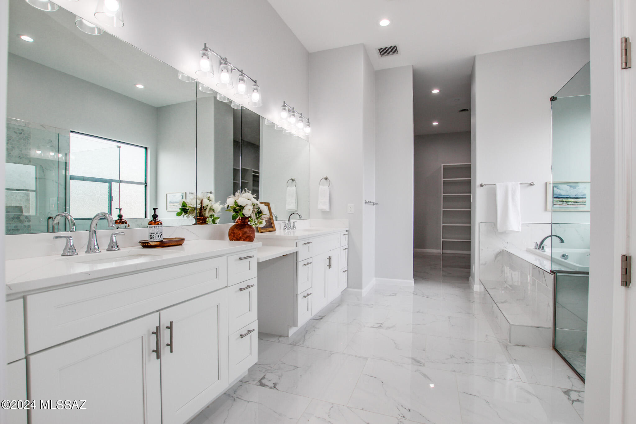 2275 W Lambert Lane