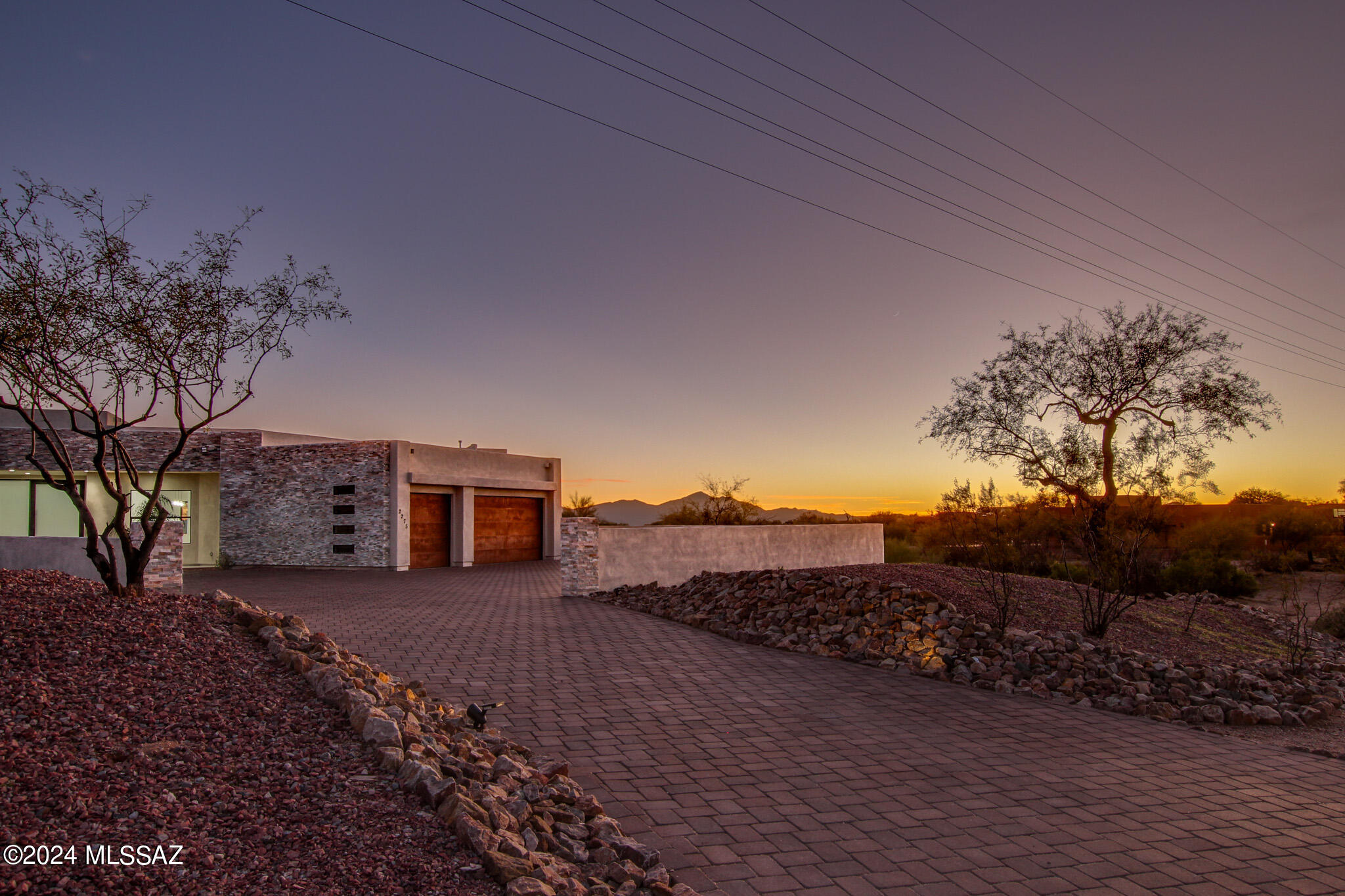 2275 W Lambert Lane