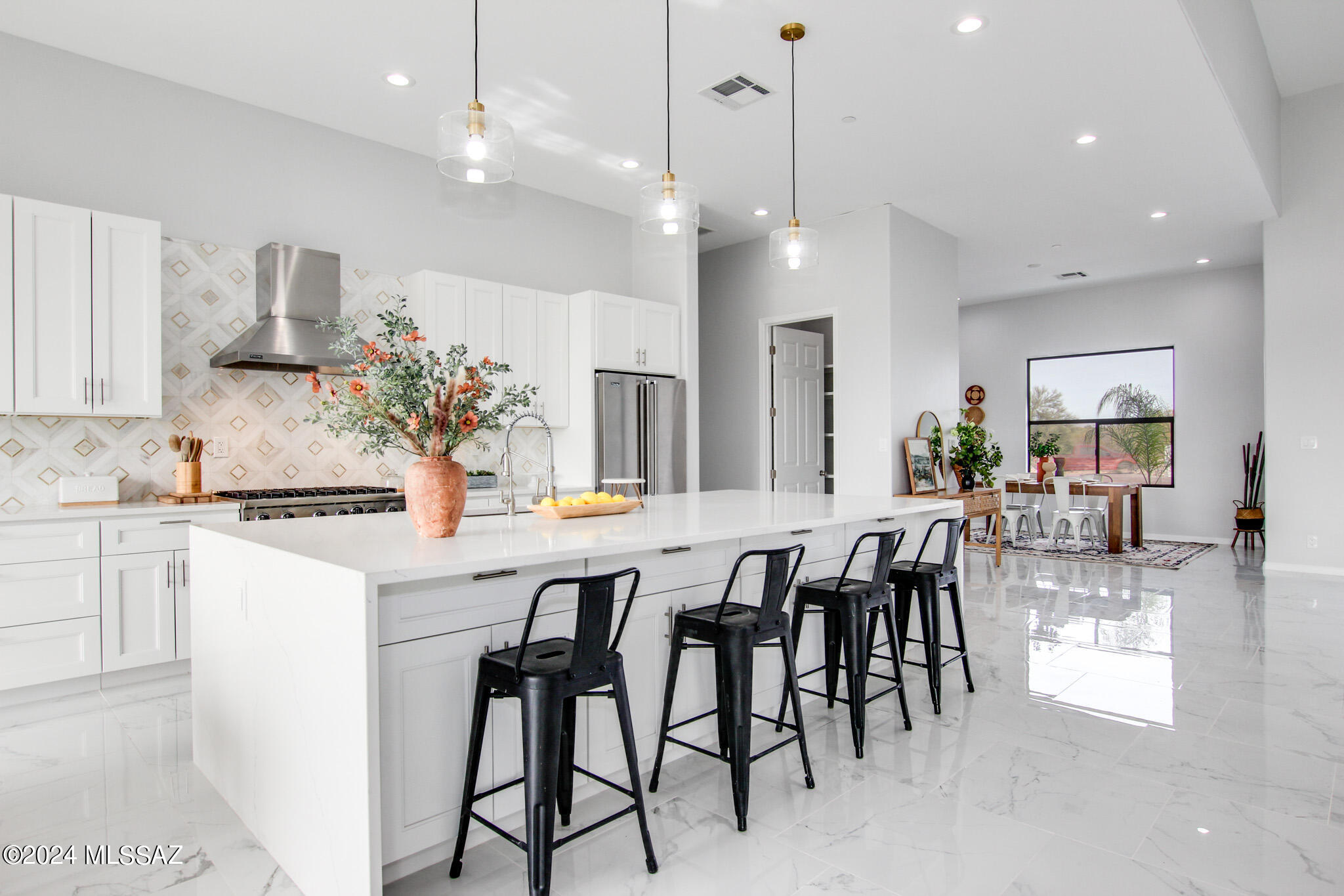 2275 W Lambert Lane