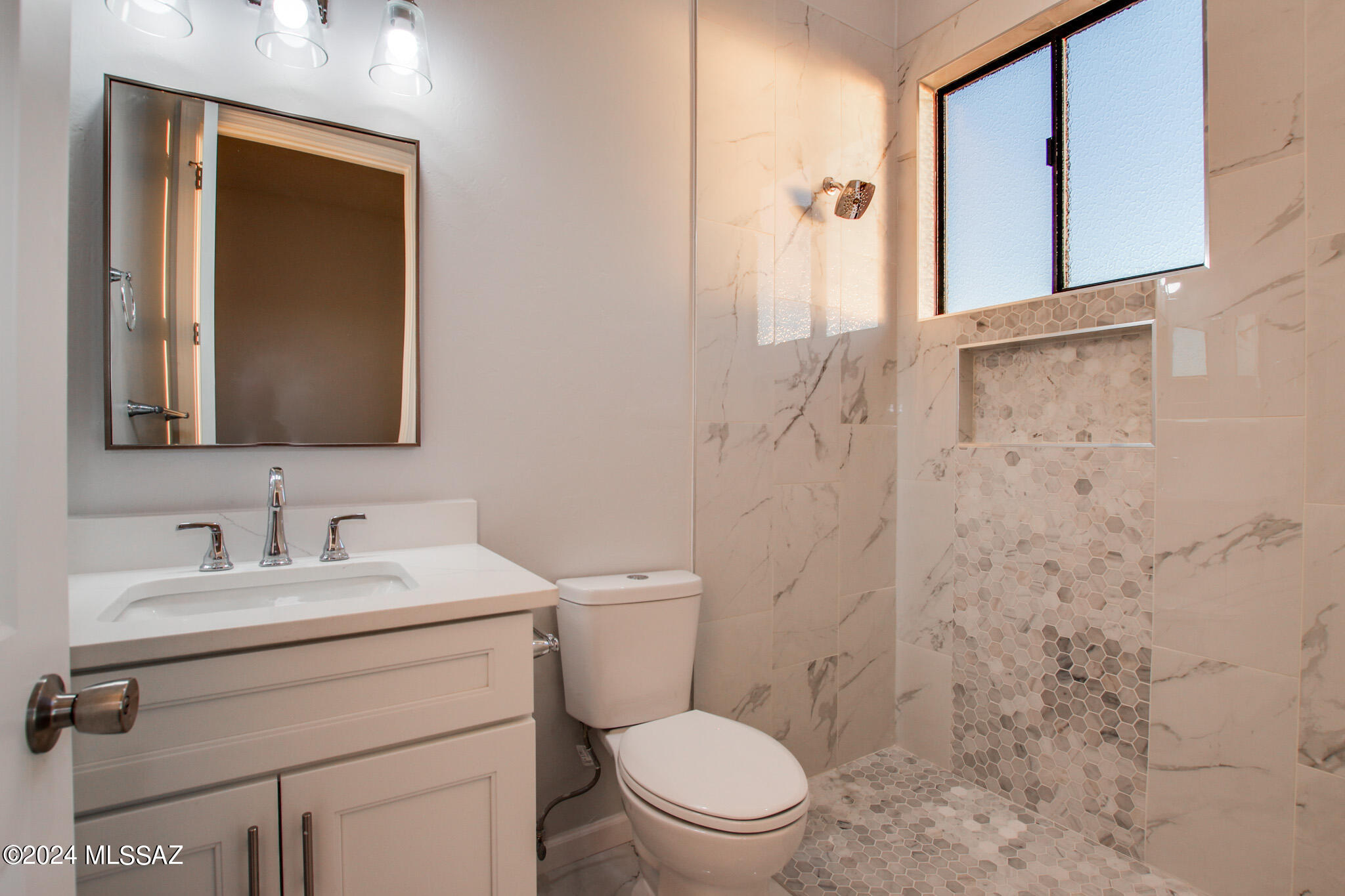 2275 W Lambert Lane