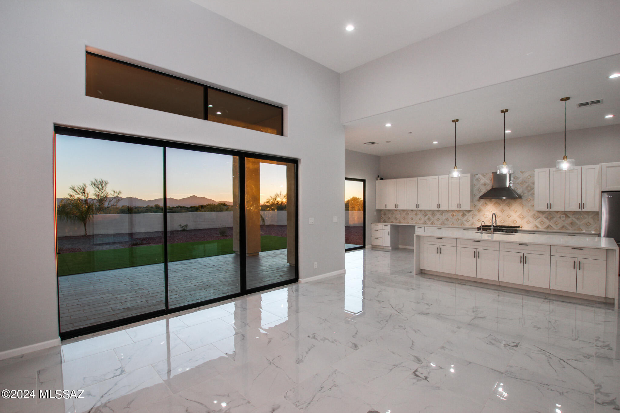 2275 W Lambert Lane