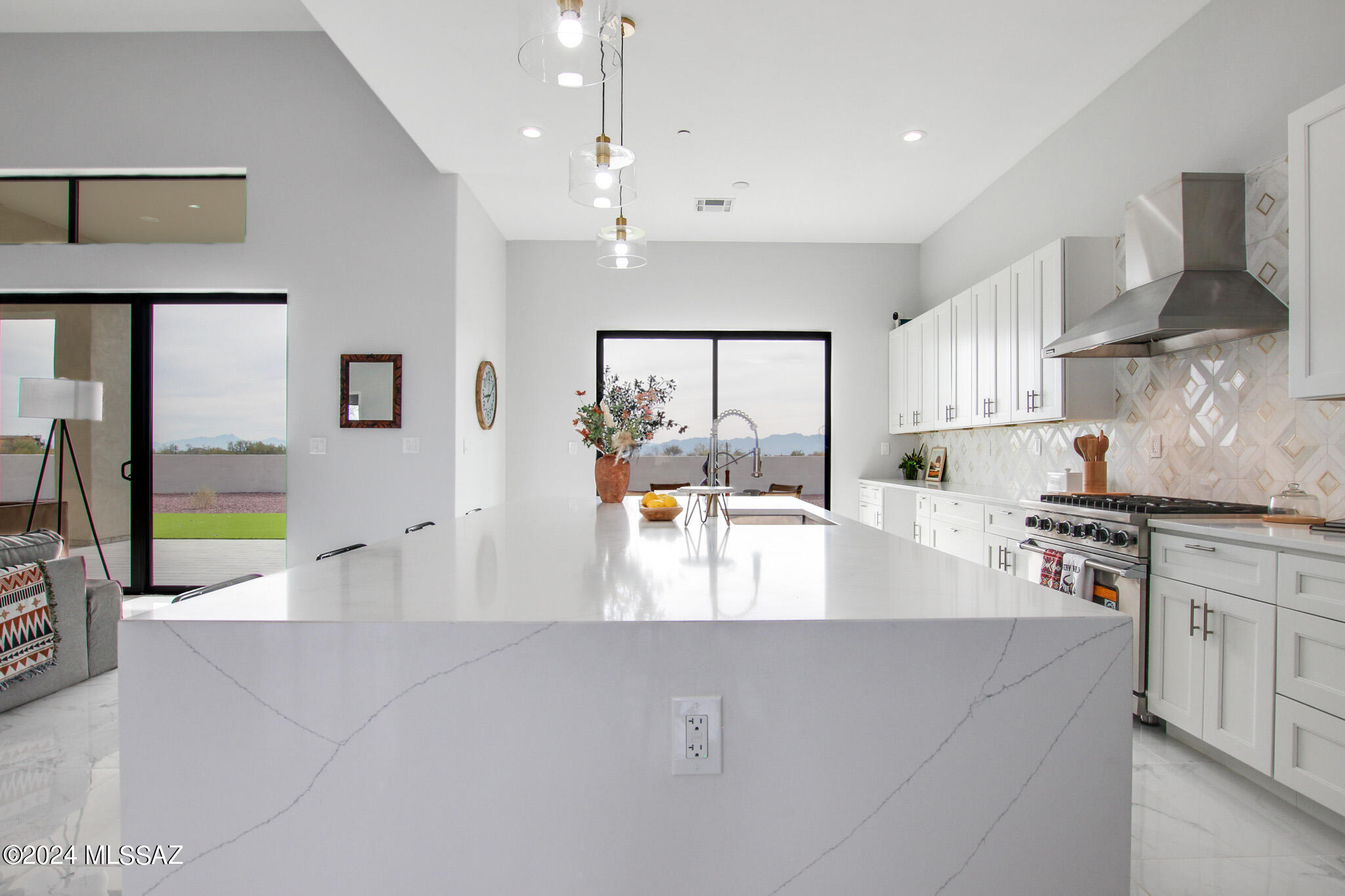 2275 W Lambert Lane