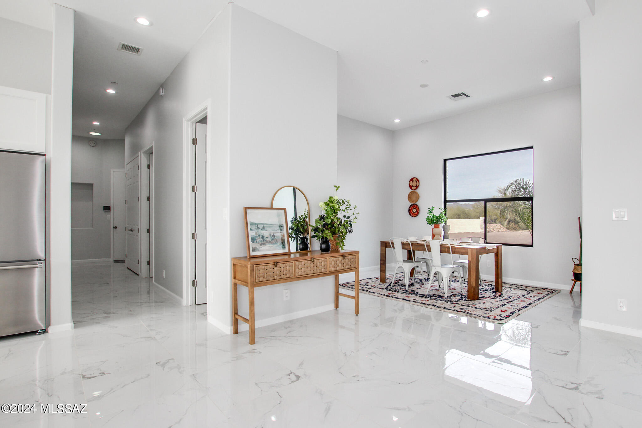 2275 W Lambert Lane
