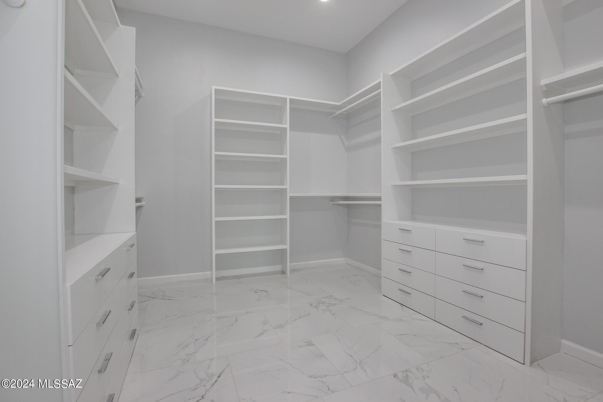 2275 W Lambert Lane