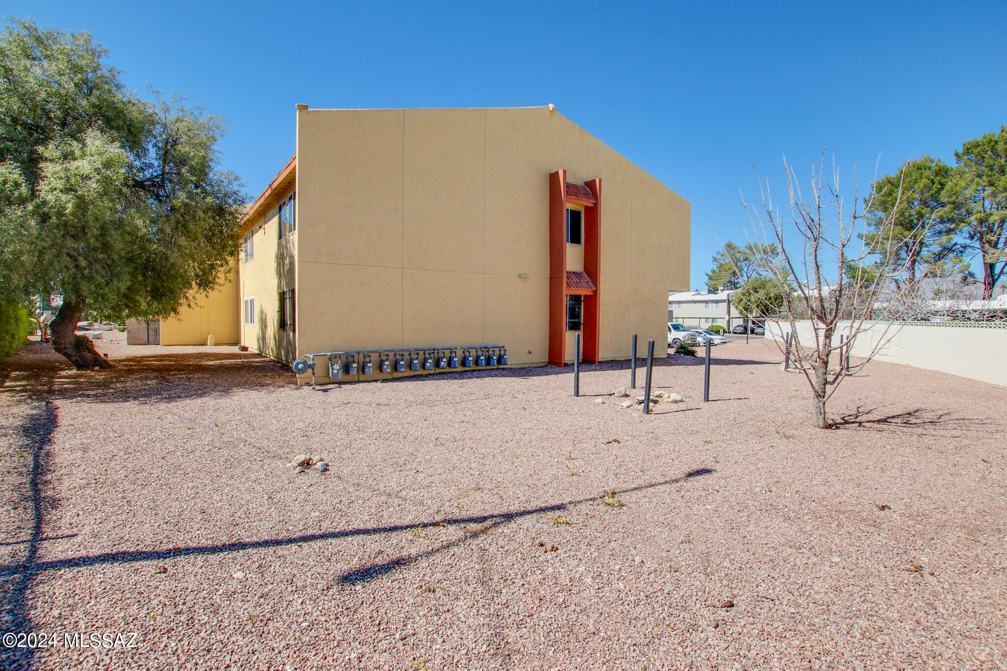 828 S Langley Avenue Unit: 201
