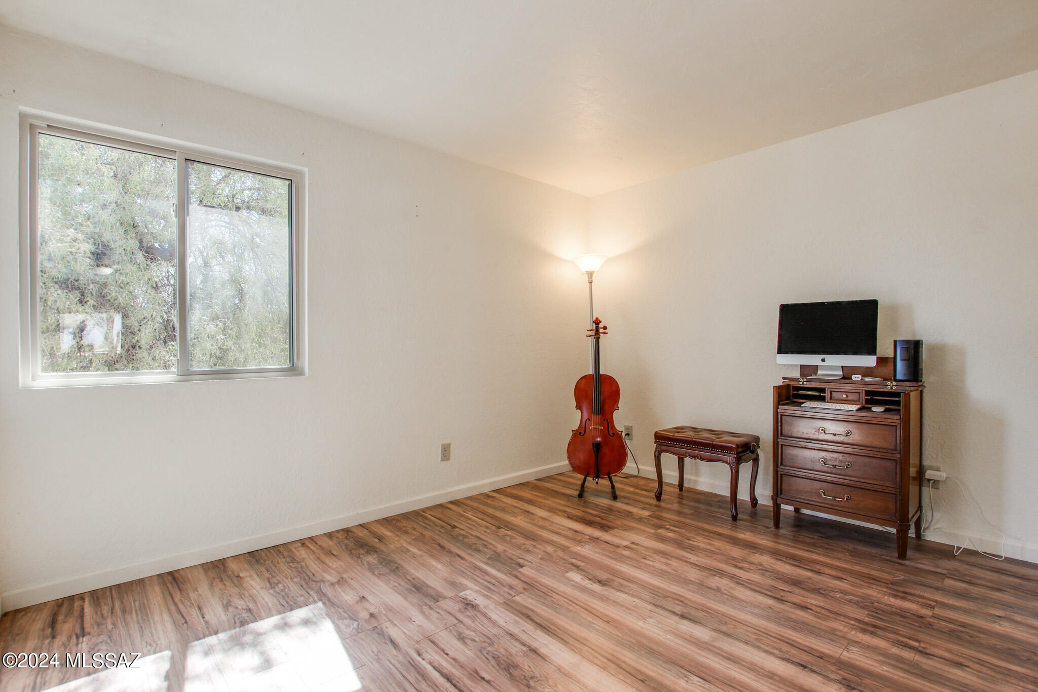 828 S Langley Avenue Unit: 201