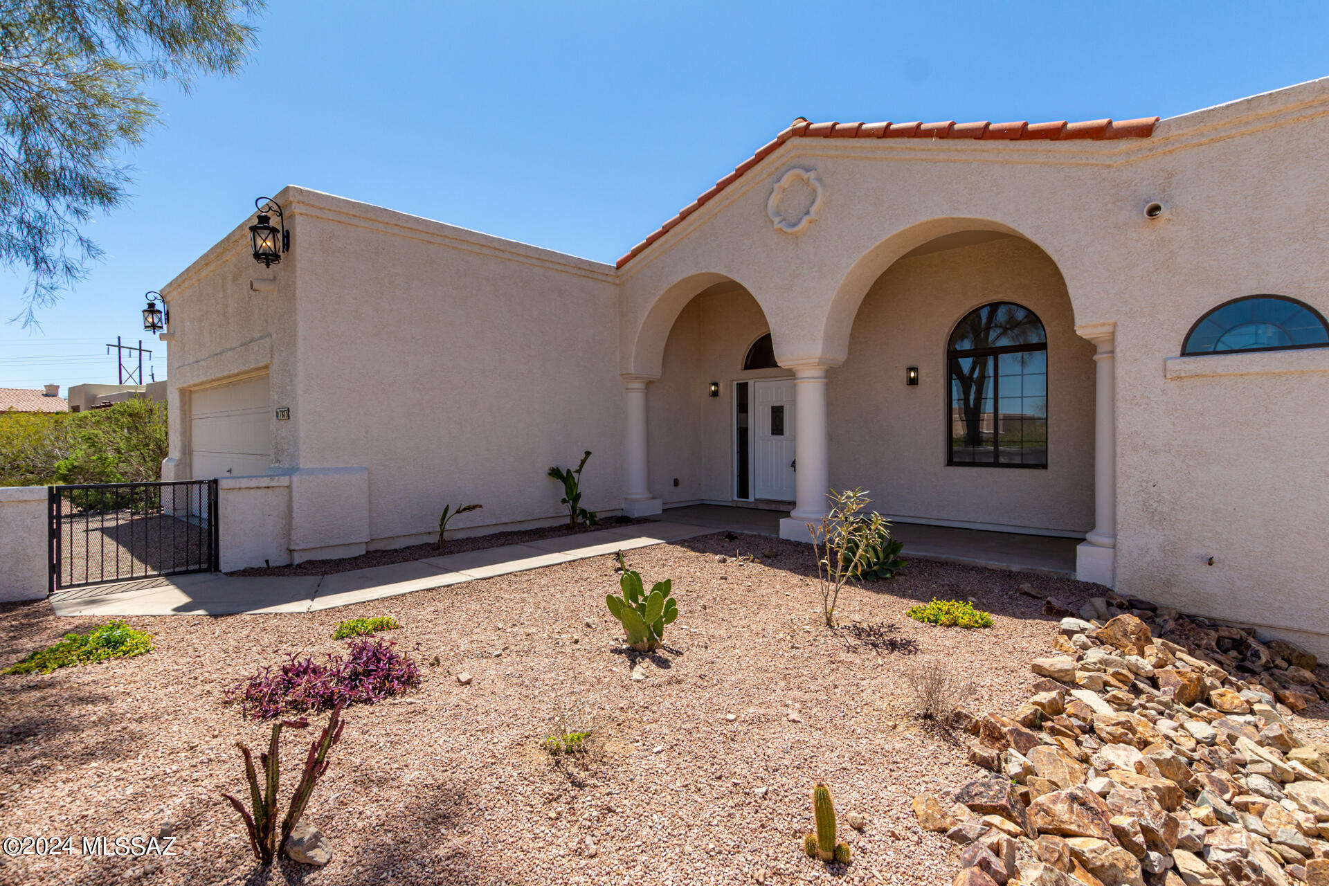 7873 N Quail Park Place