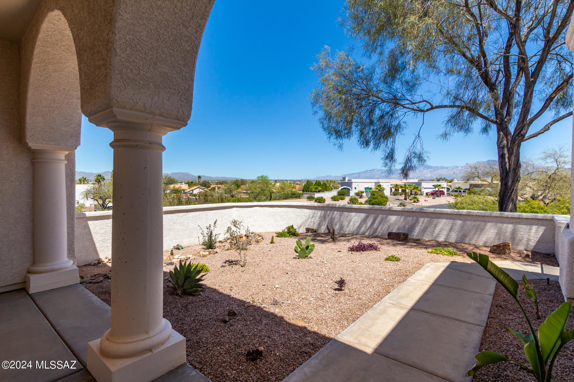 7873 N Quail Park Place