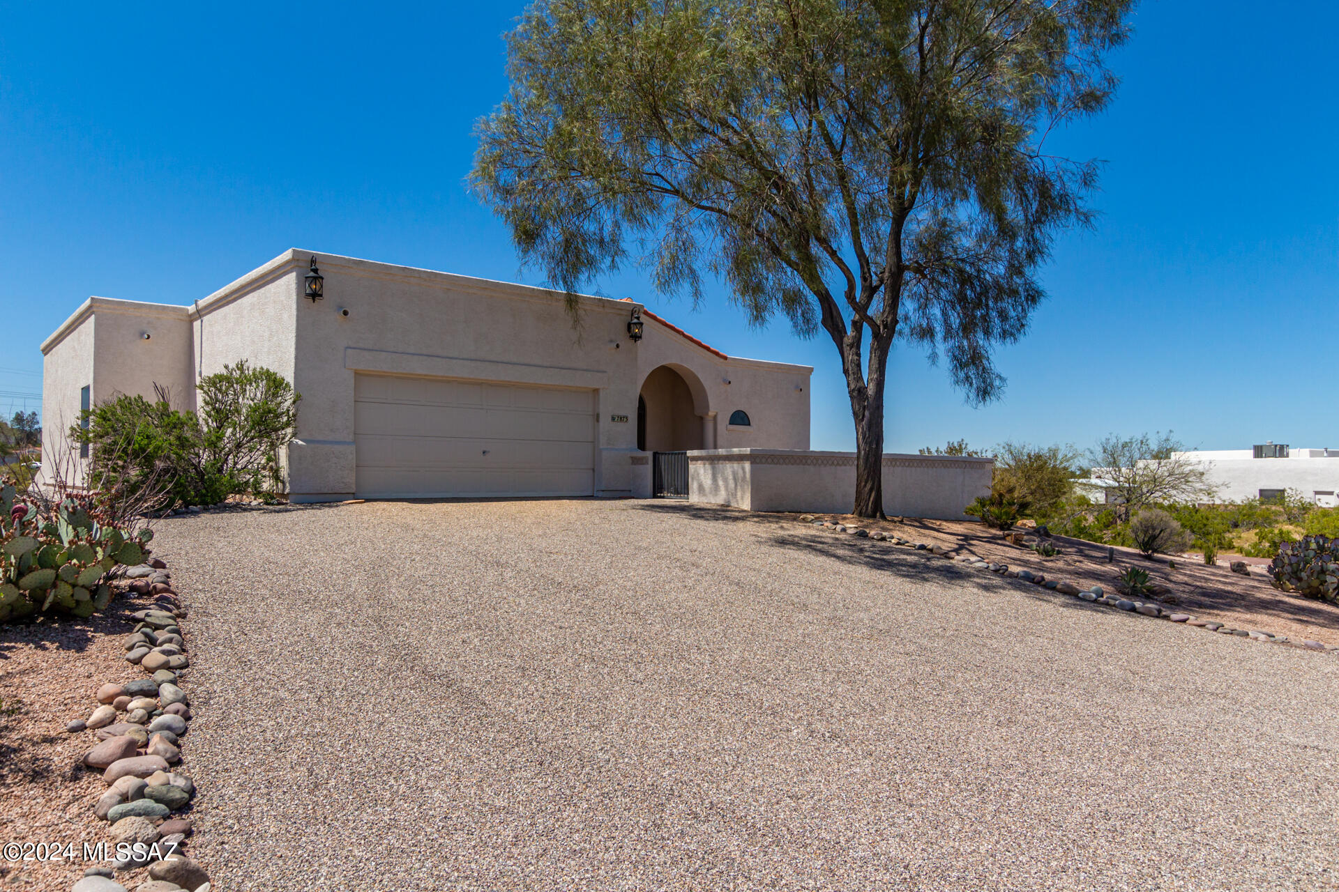 7873 N Quail Park Place