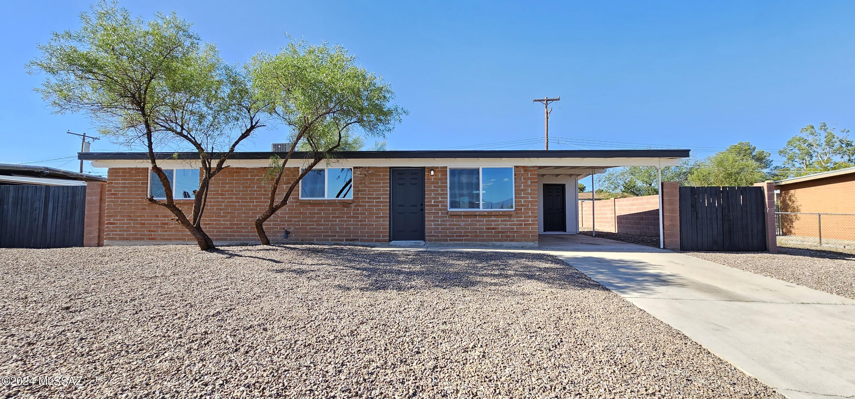 3808 E Concord Stravenue