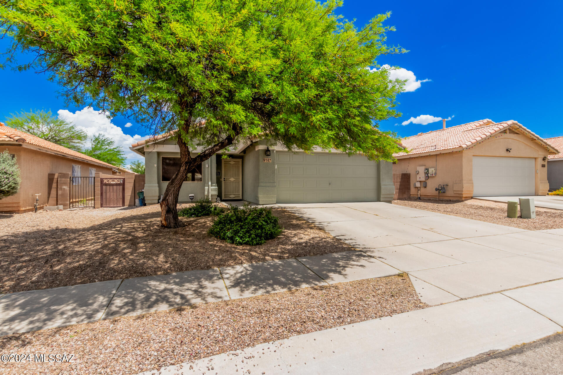 9387 E Yogo Sapphire Lane