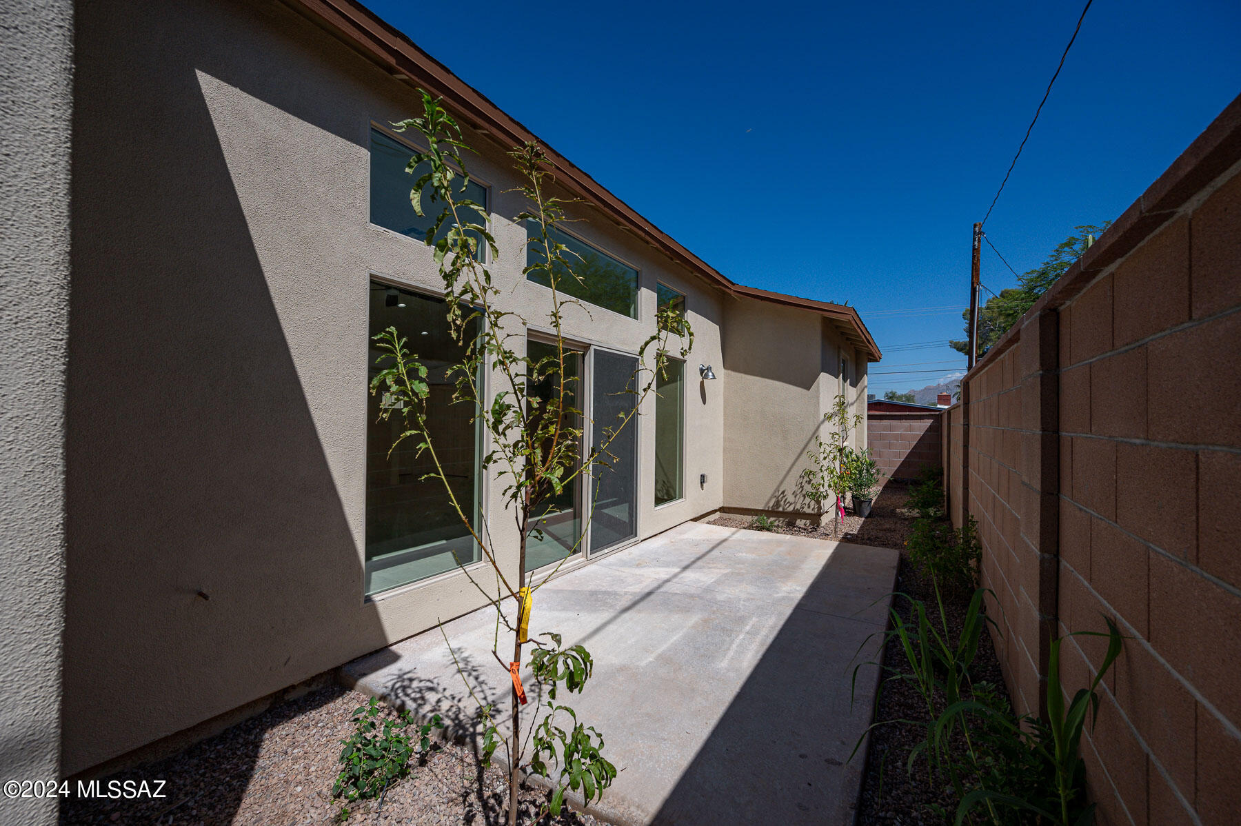 1620 E Hedrick Drive
