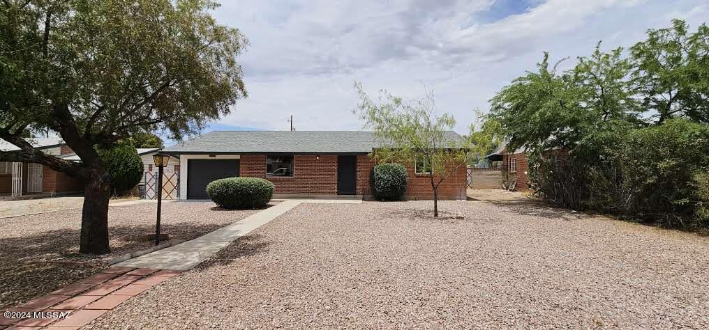 1197 E Allen Road