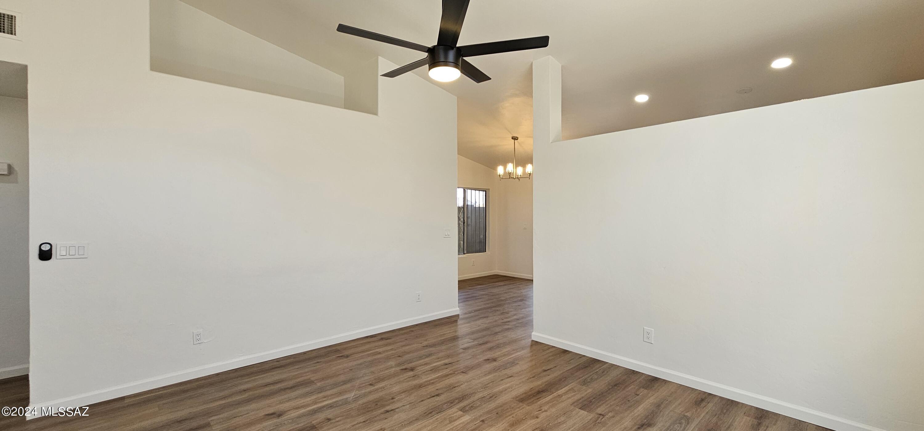 3051 W Placita De La Roseta