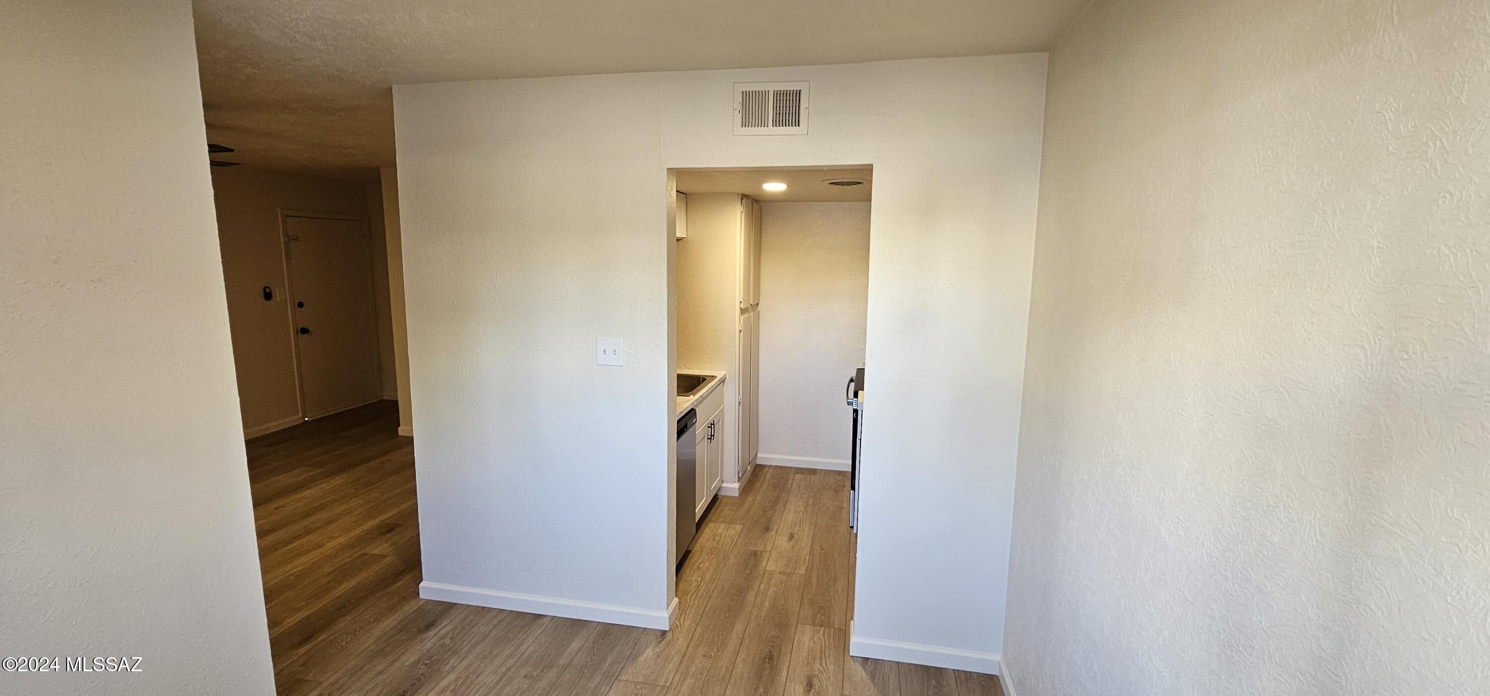 1620 N Wilmot Road Unit: Q199