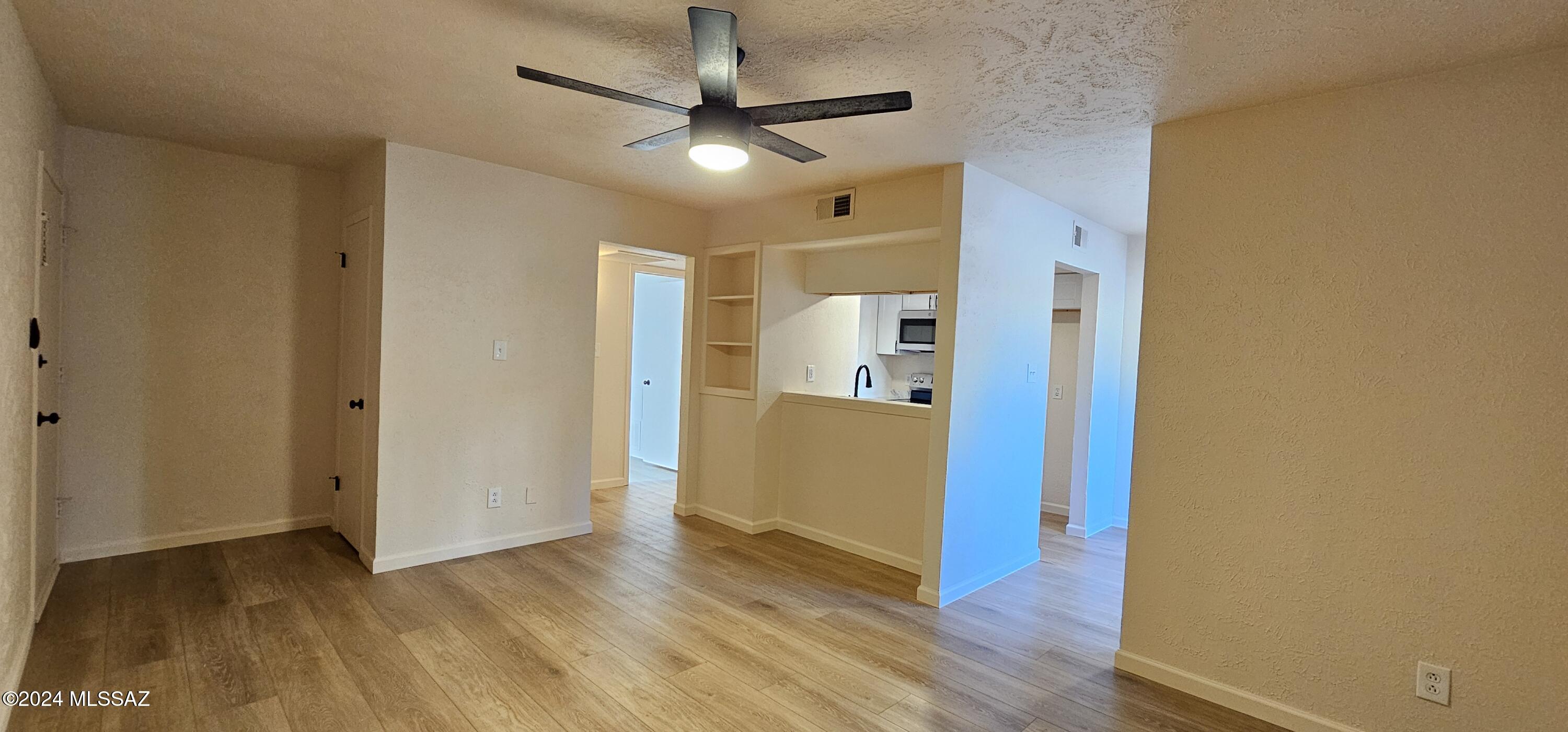 1620 N Wilmot Road Unit: Q199
