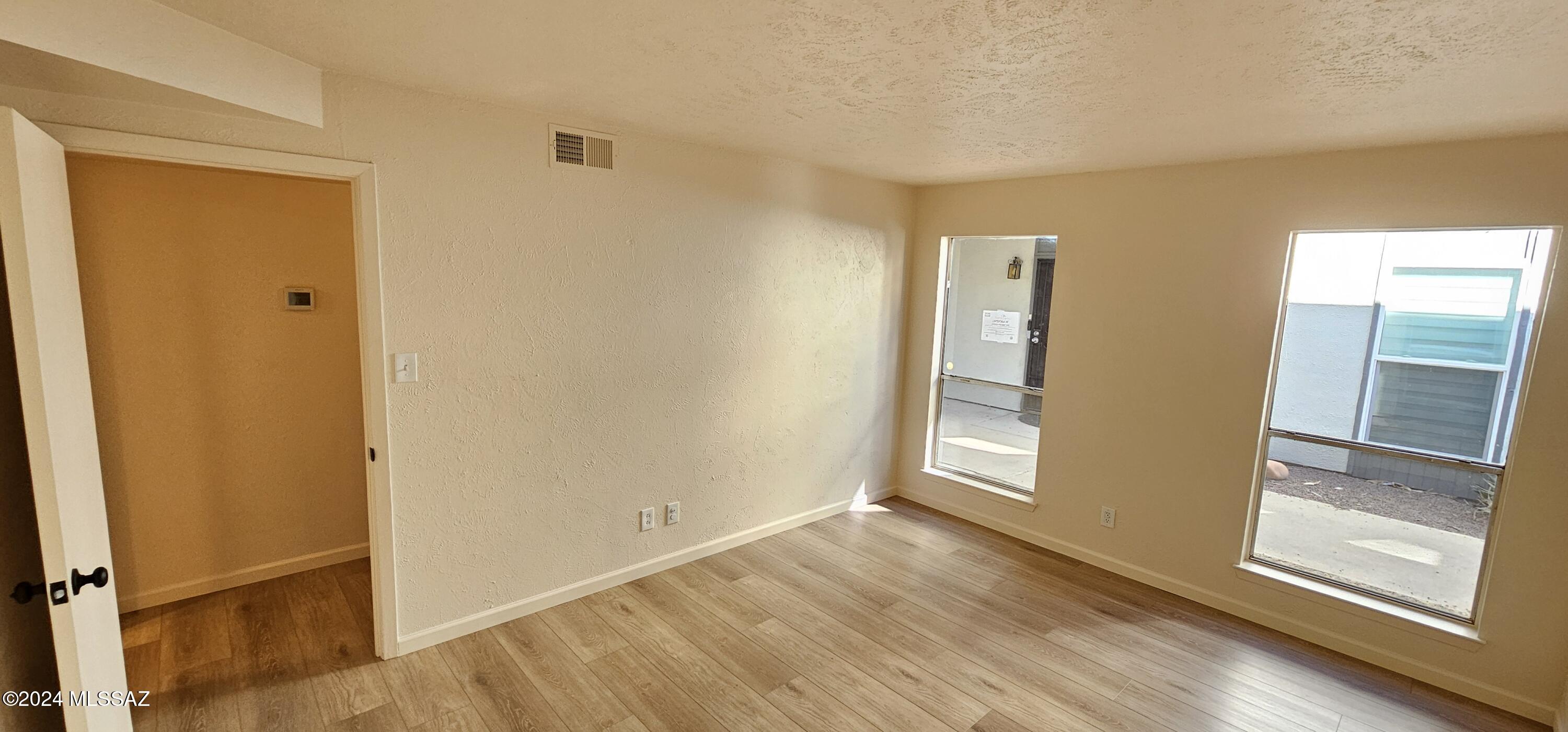 1620 N Wilmot Road Unit: Q199