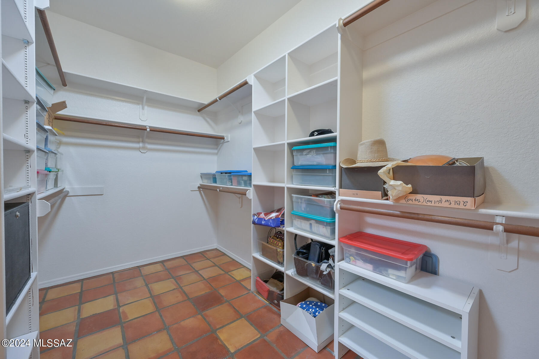 6649 E Valle Di Cadore