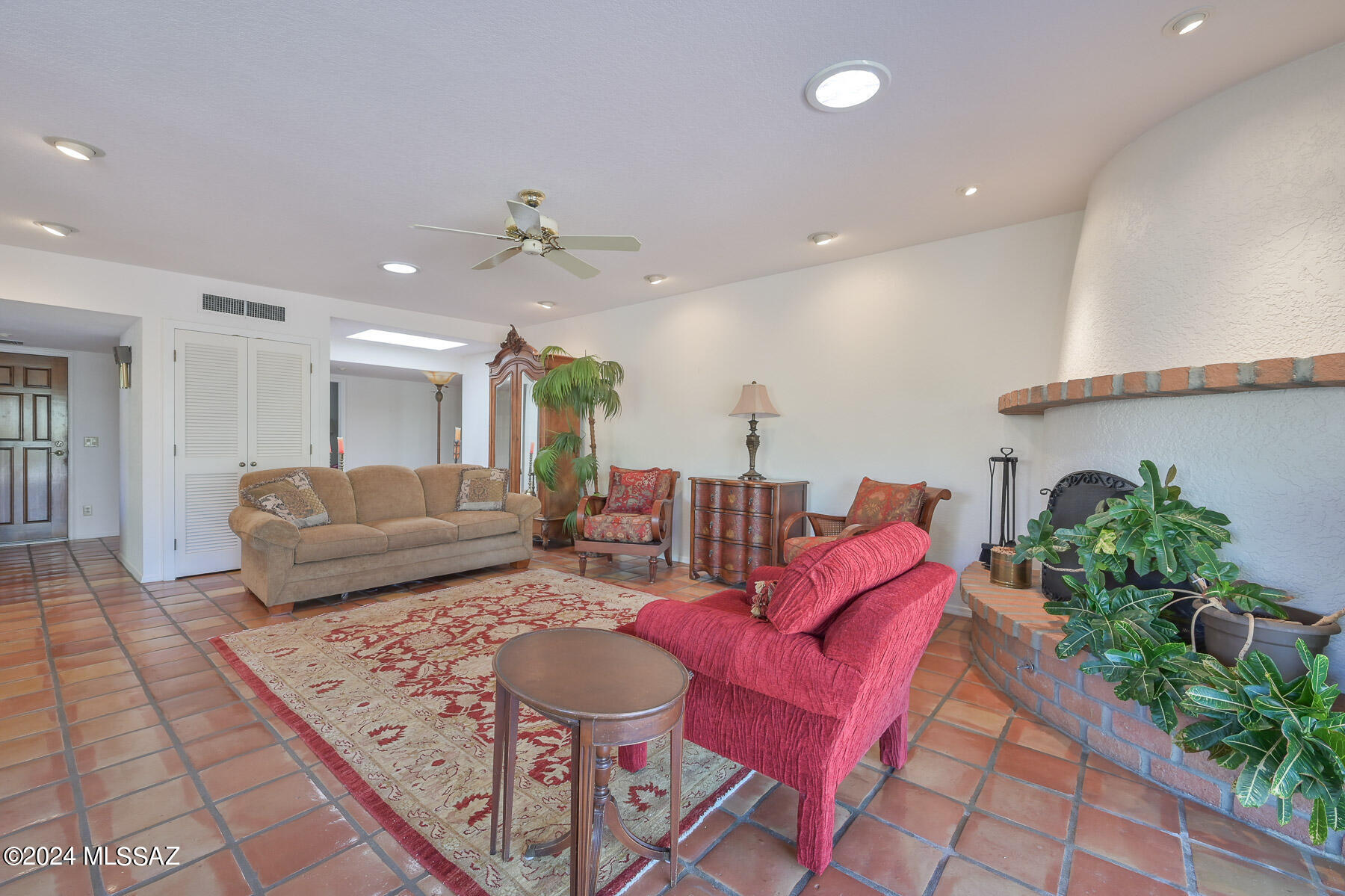 6649 E Valle Di Cadore