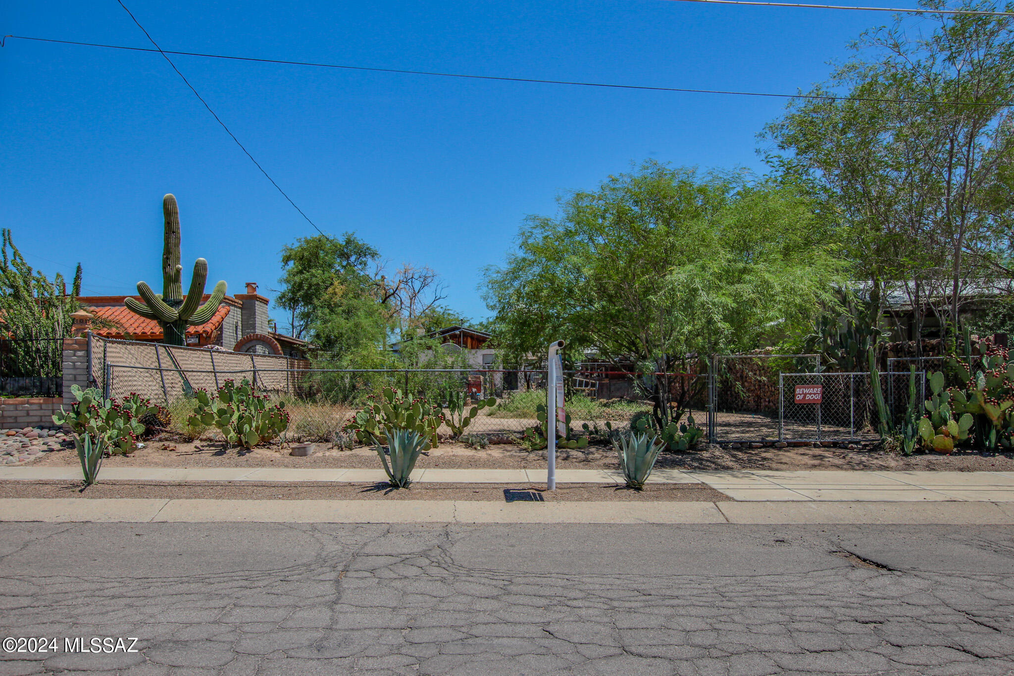 1138 N 13th Avenue Unit: 6