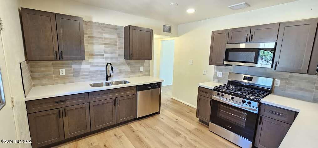 2237 E Hidalgo Vista