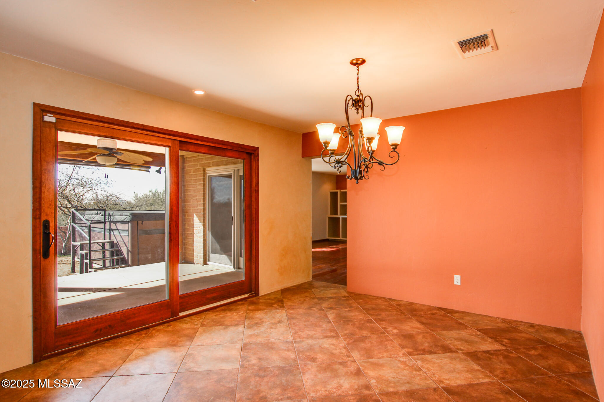 1632 E Calle El Cid