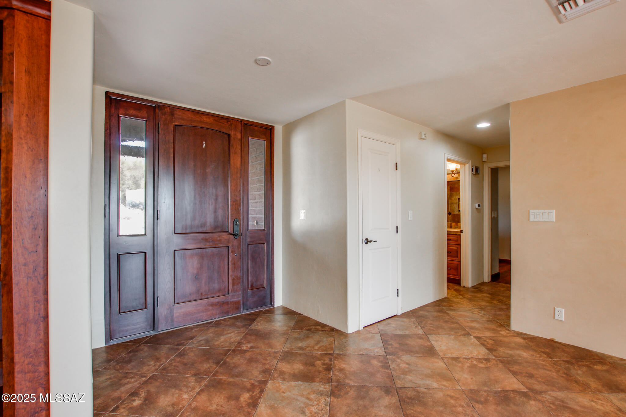 1632 E Calle El Cid